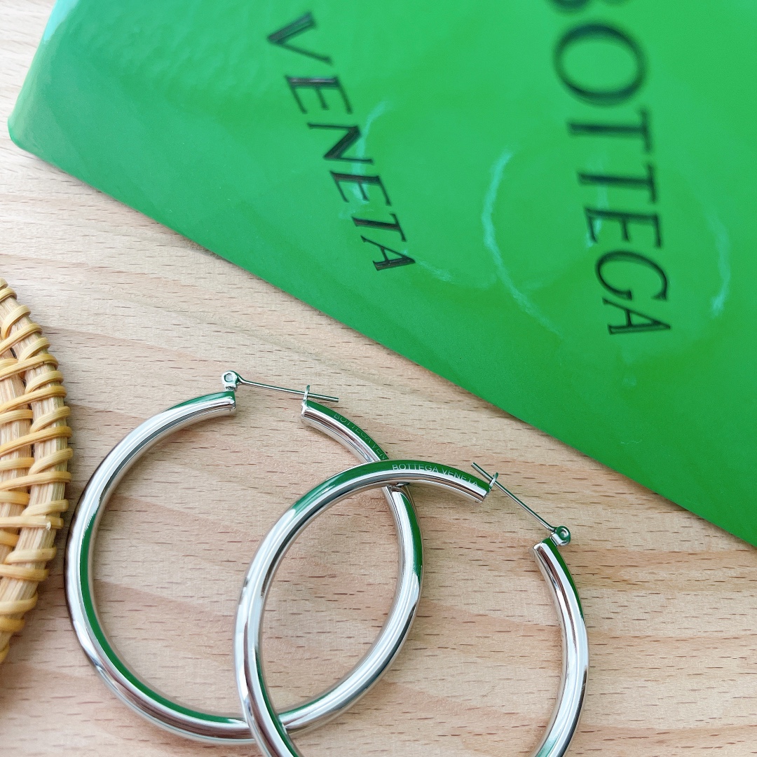 Bottega Veneta Earrings - FashionPlug