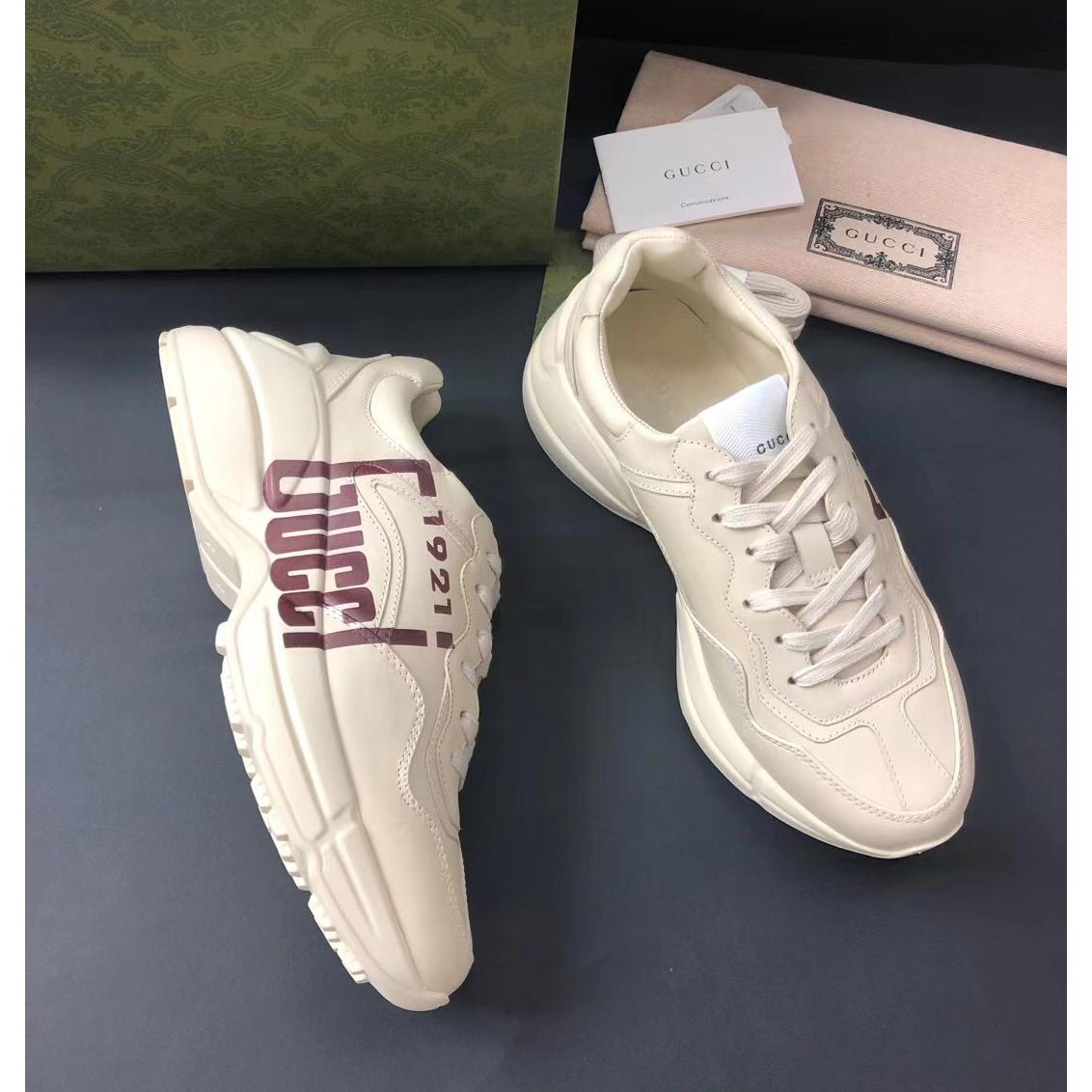 Gucci Men's Rhyton Sneaker In White - FashionPlug