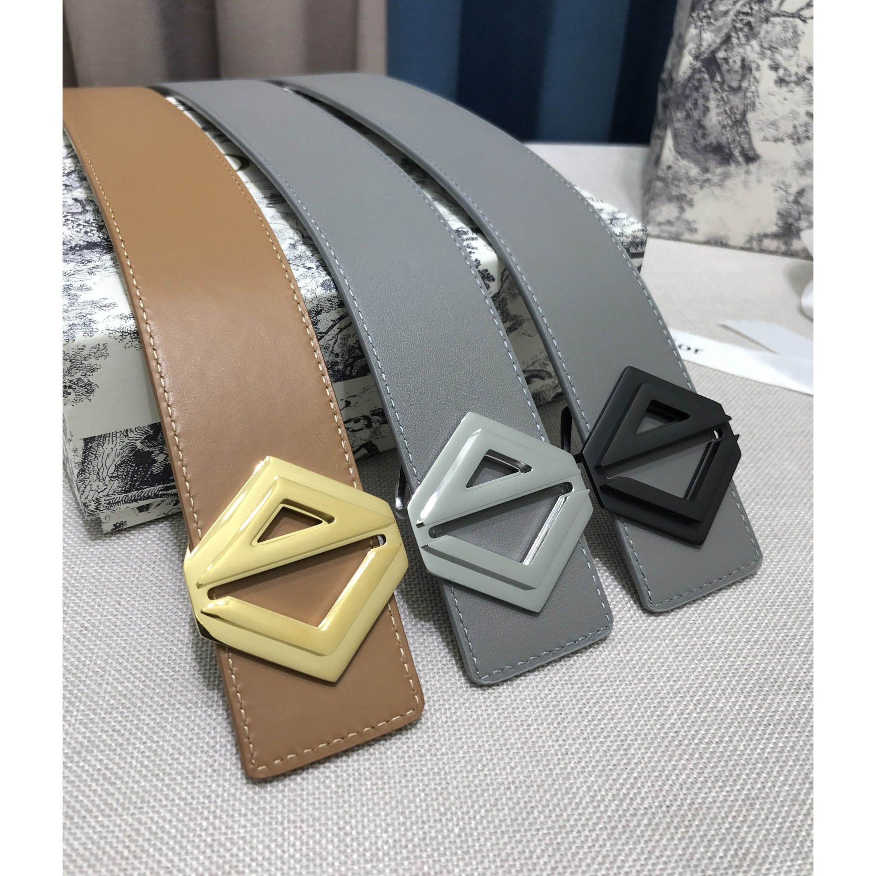 Dior CD Diamond Print  35mm Reversible Belt  - FashionPlug
