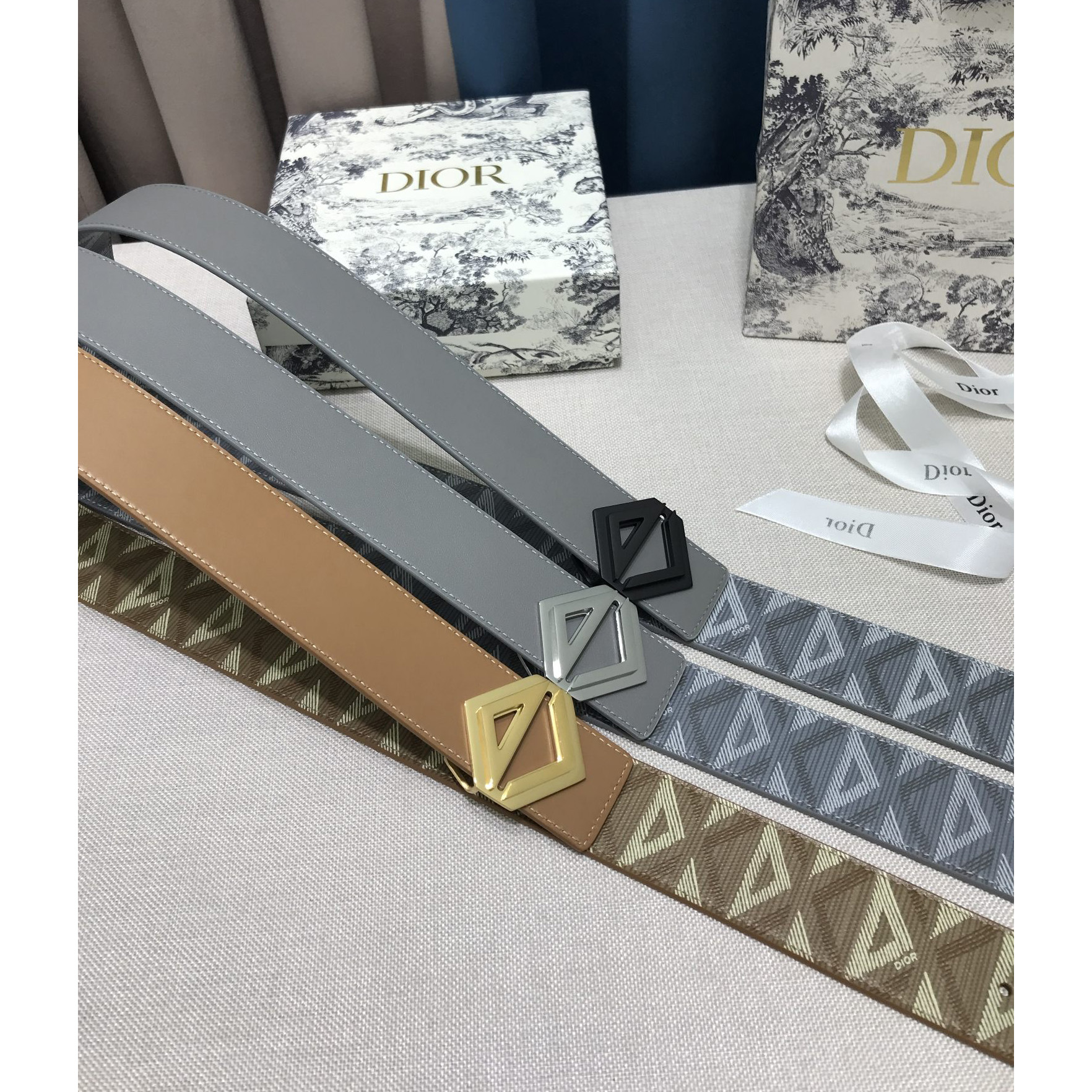 Dior CD Diamond Print  35mm Reversible Belt  - FashionPlug