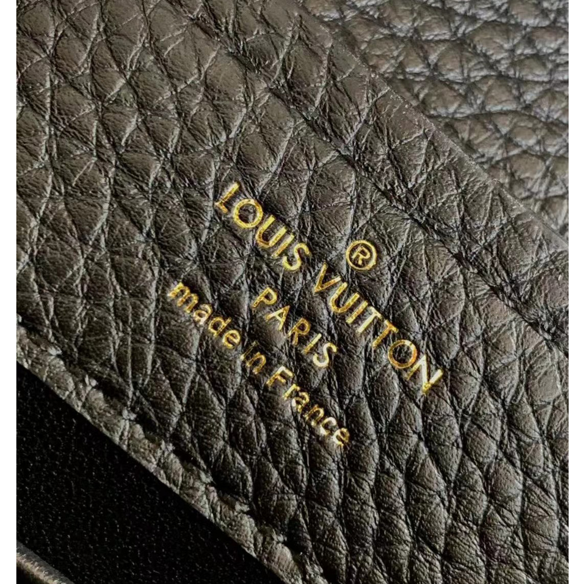 Louis Vuitton Capucines Mini Bag(21-14-8cm)   M56669 - FashionPlug