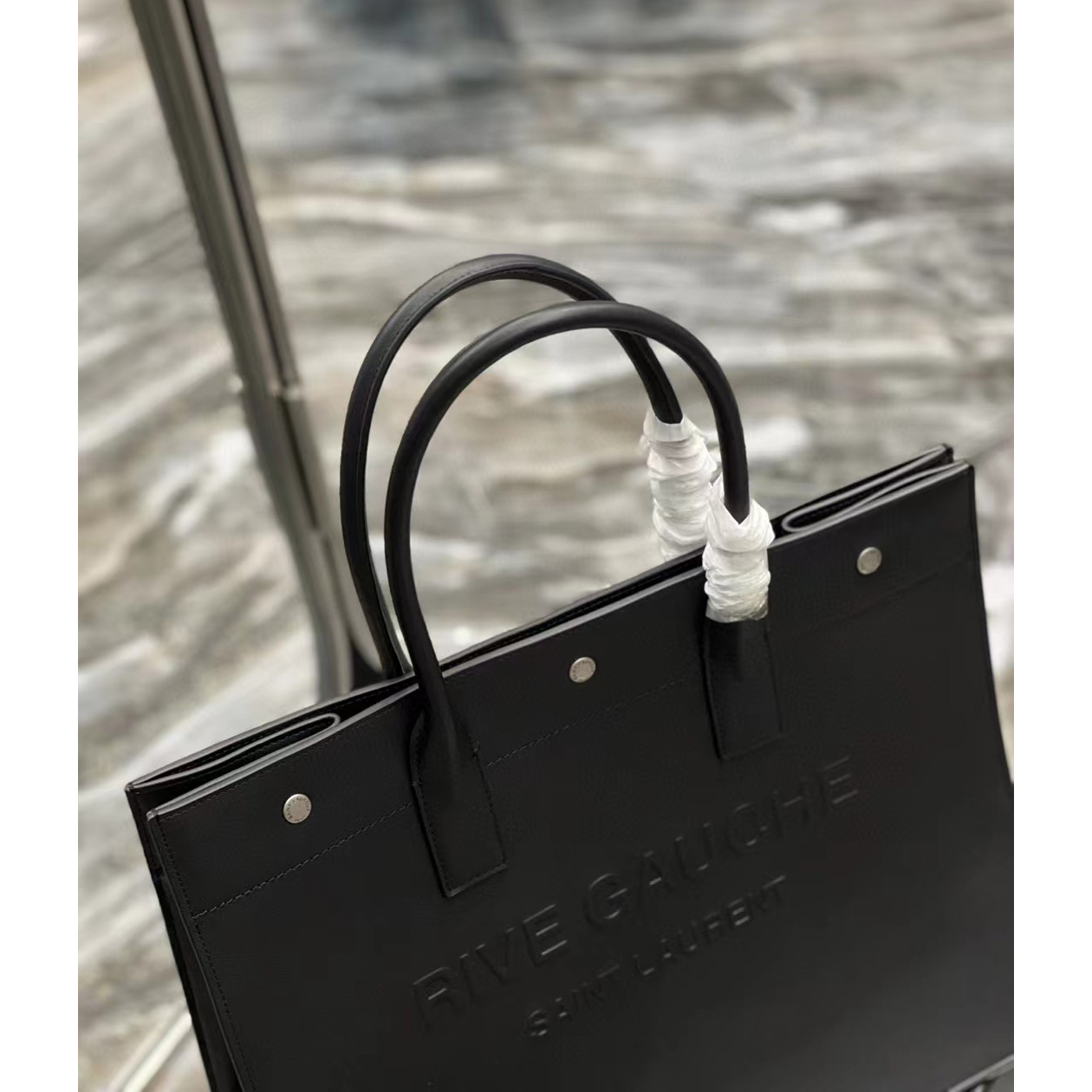 Saint Laurent Rive Gauche Small Tote Bag In Smooth Leather(39-31-18cm) - FashionPlug