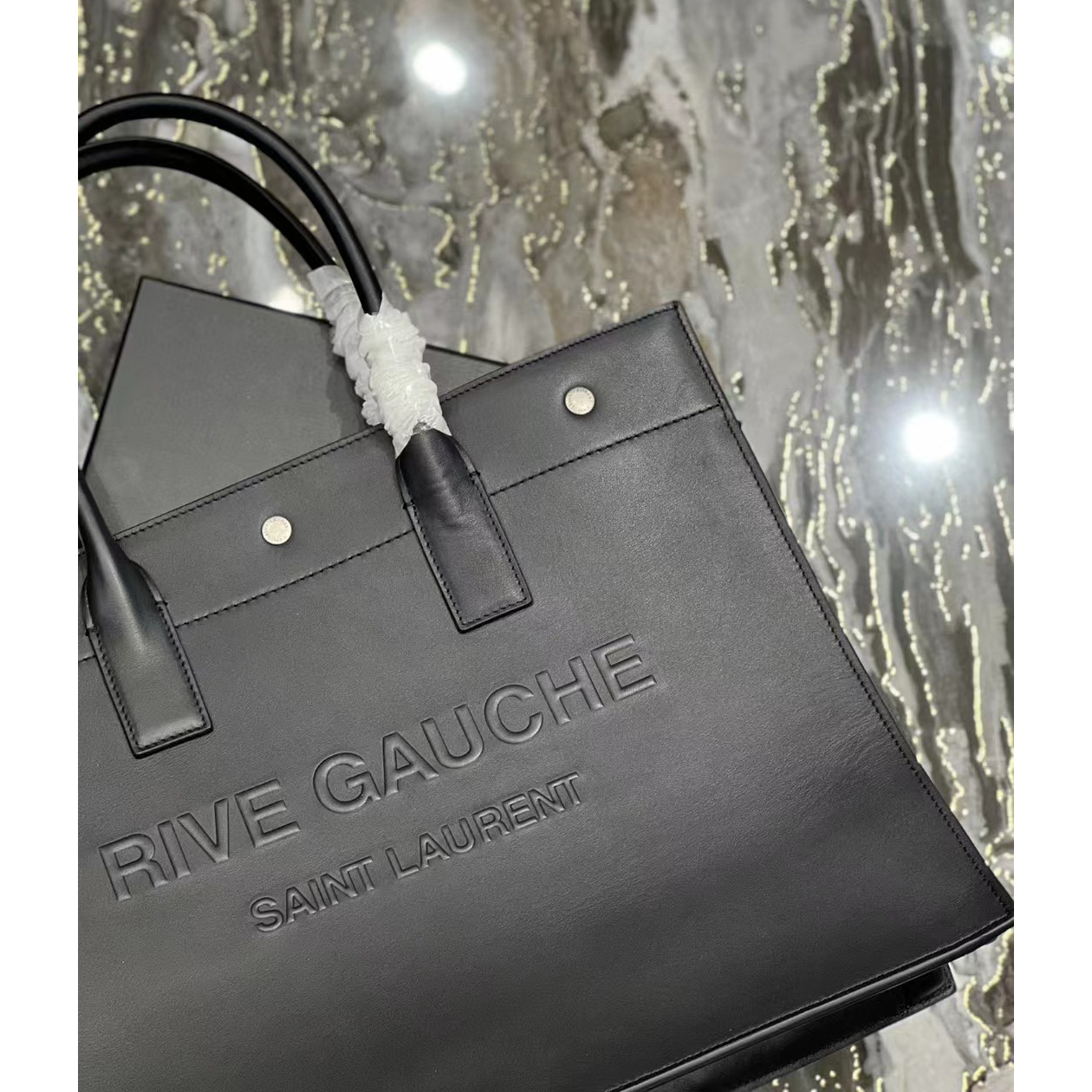 Saint Laurent Rive Gauche Small Tote Bag In Smooth Leather(39-31-18cm) - FashionPlug