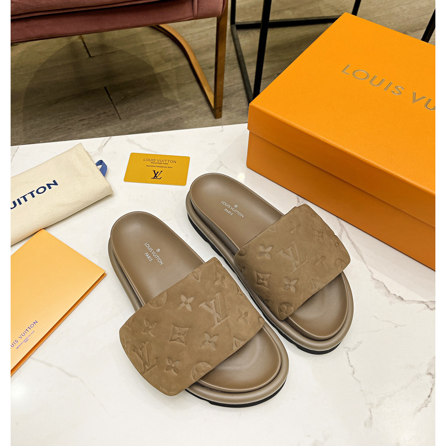 Louis Vuitton Pool Pillow Comfort Mules - FashionPlug