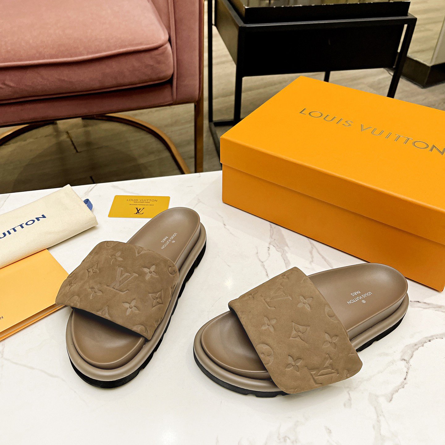 Louis Vuitton Pool Pillow Comfort Mules - FashionPlug