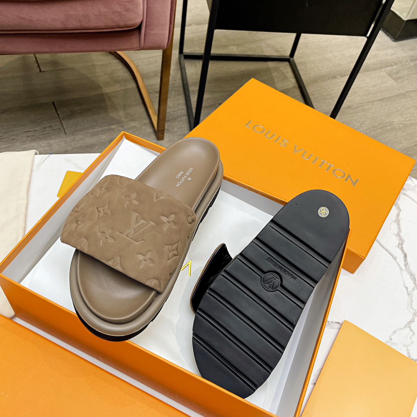 Louis Vuitton Pool Pillow Comfort Mules - FashionPlug