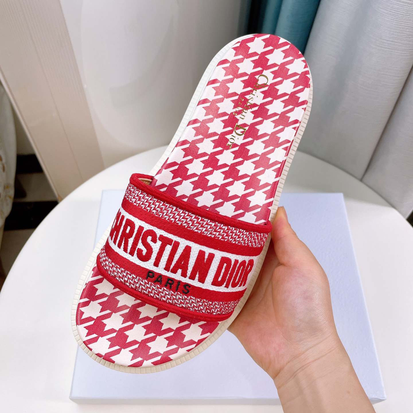 Dior Women Slide Sandals - FashionPlug