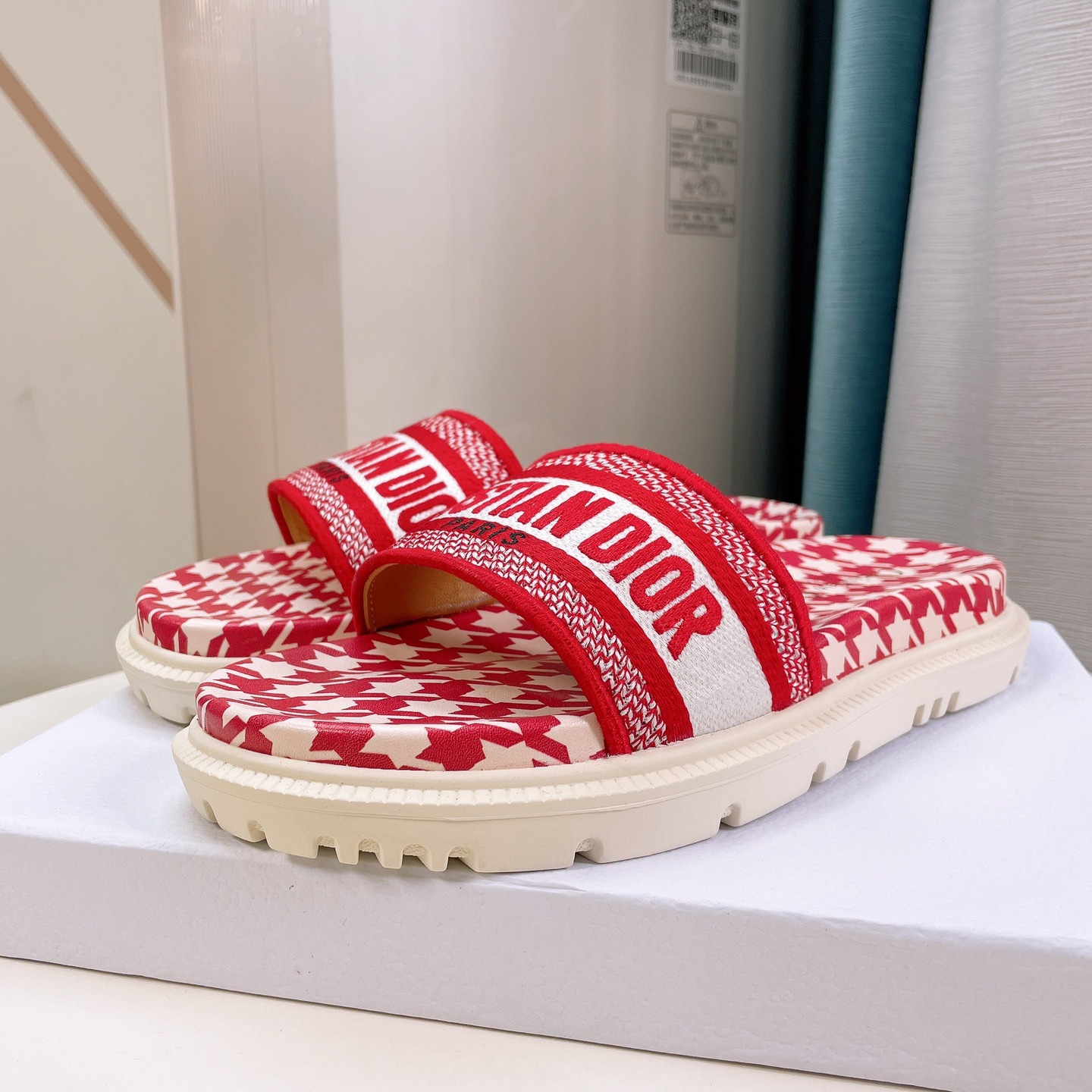Dior Women Slide Sandals - FashionPlug