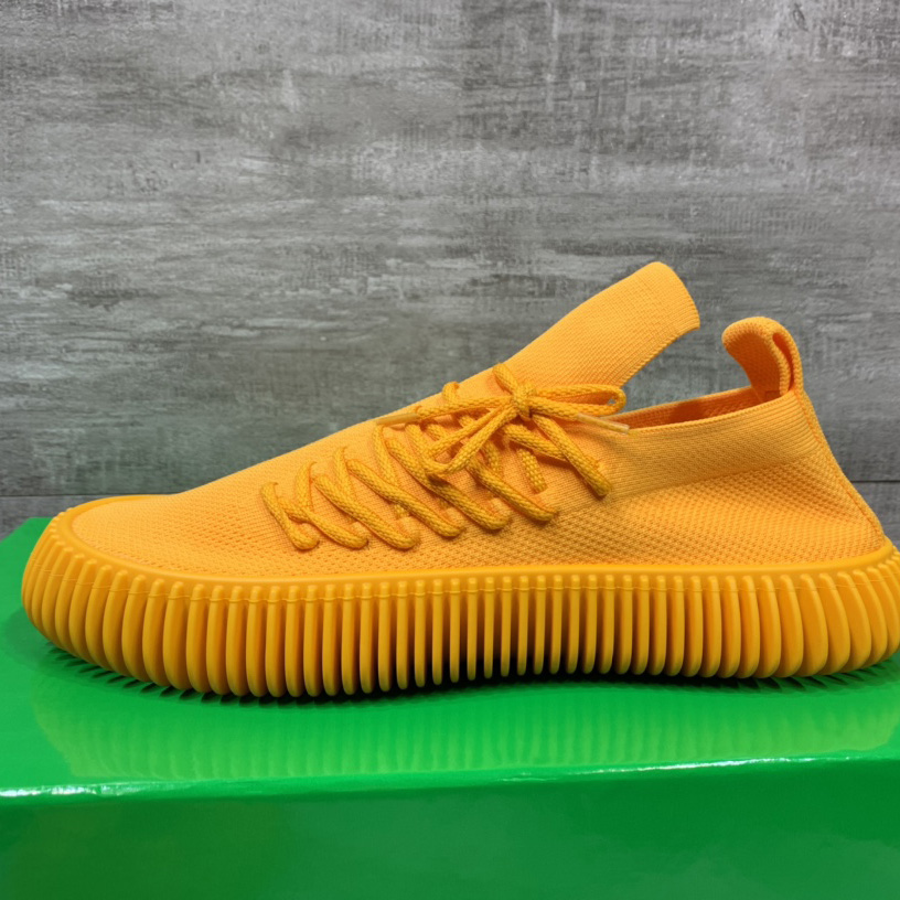 Bottega Veneta Ripple Sneakers - FashionPlug