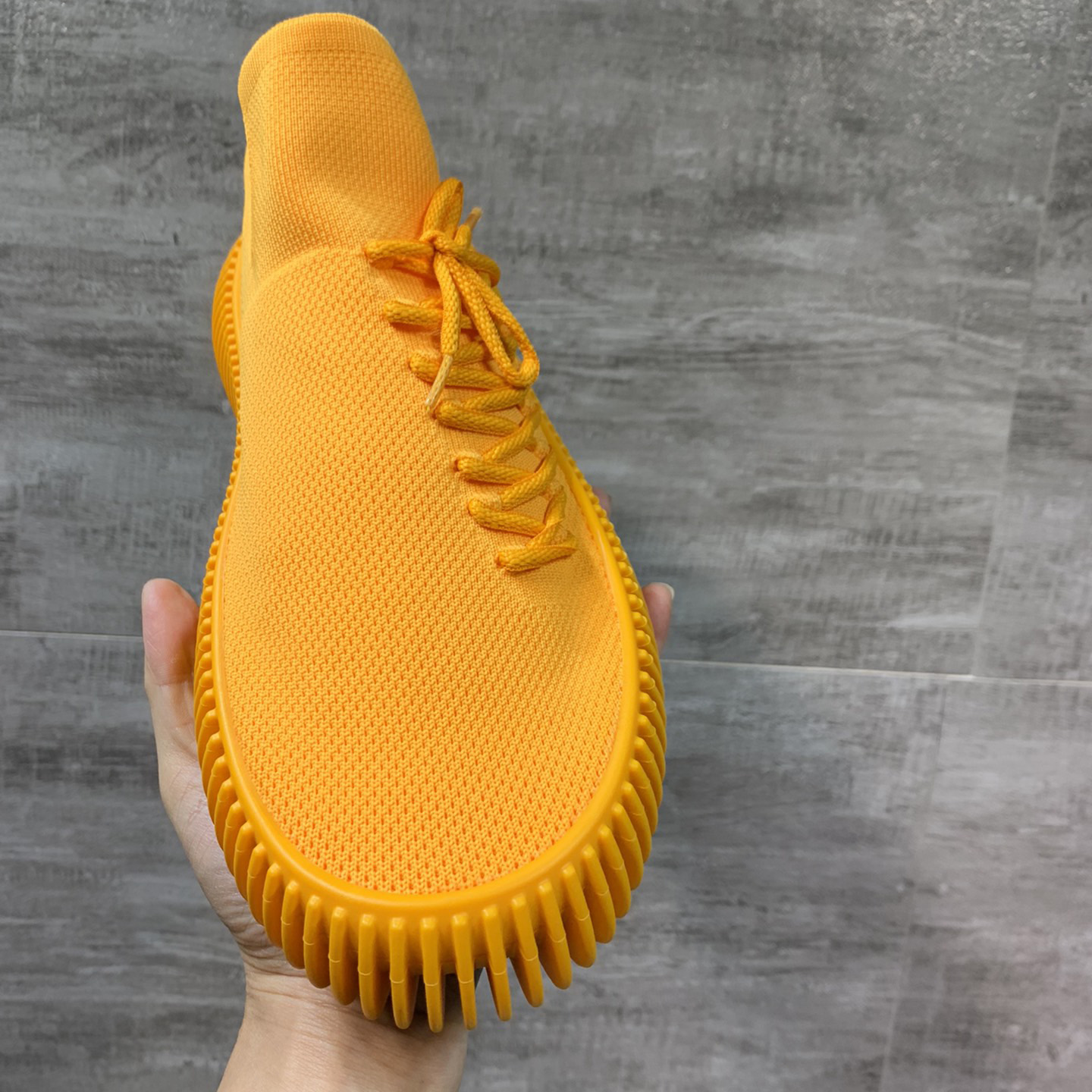 Bottega Veneta Ripple Sneakers - FashionPlug