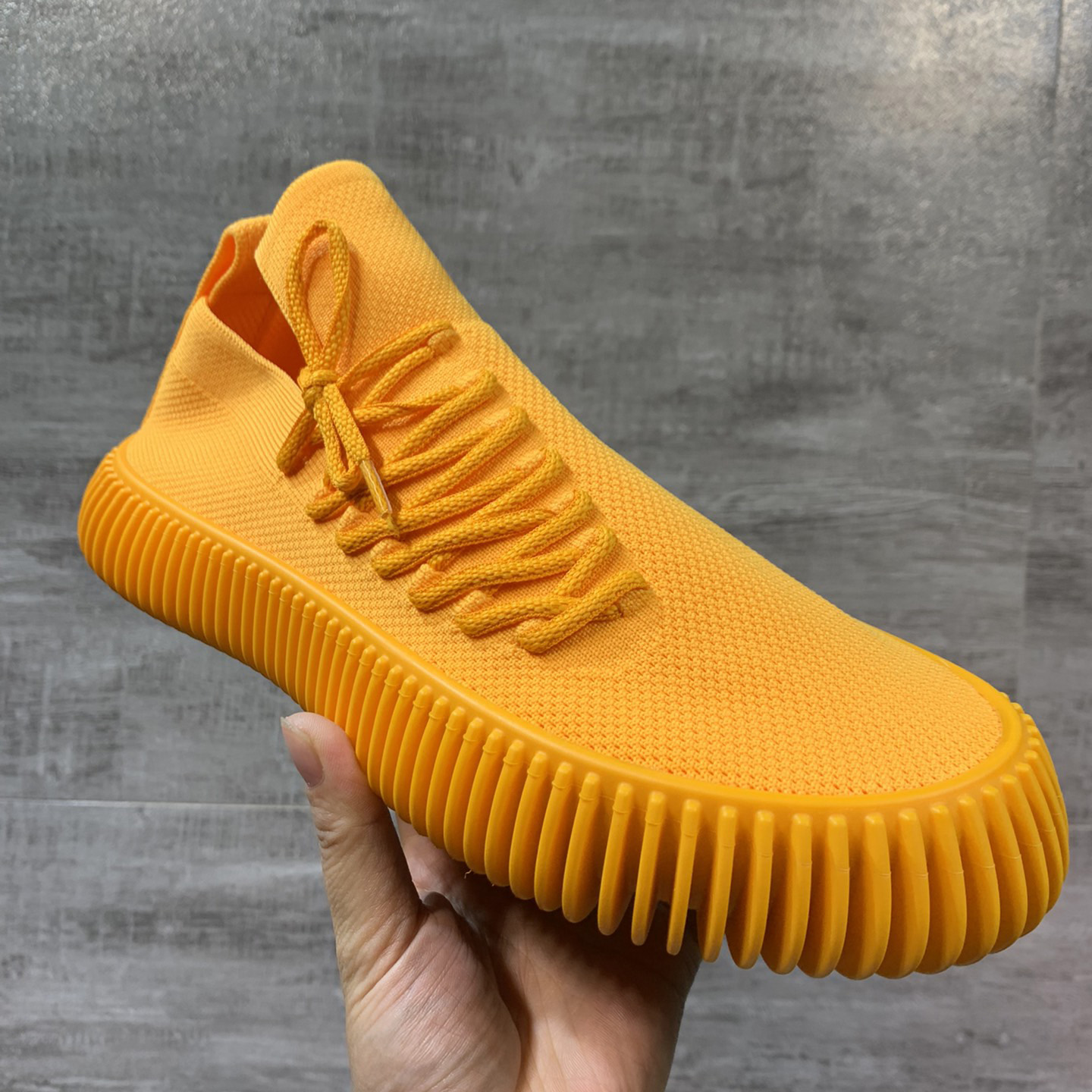 Bottega Veneta Ripple Sneakers - FashionPlug