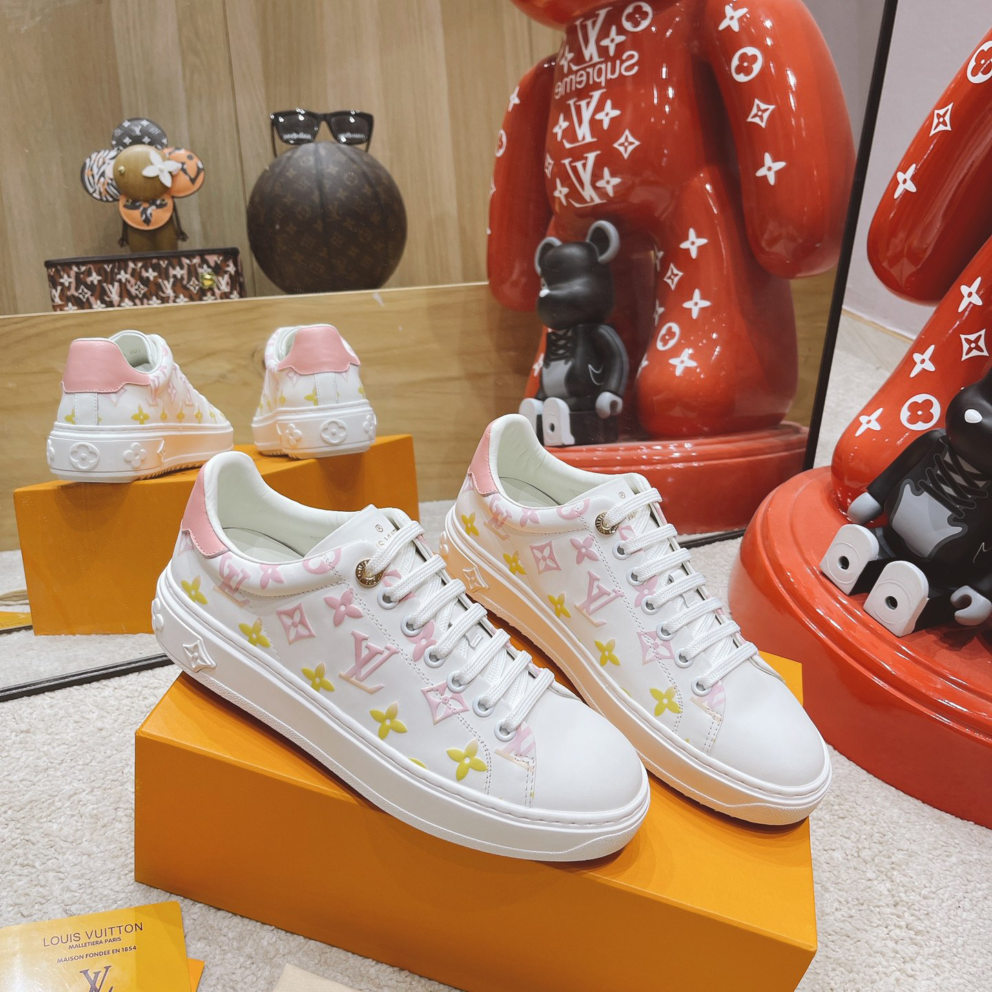 Louis Vuitton Monogram Sneaker - FashionPlug