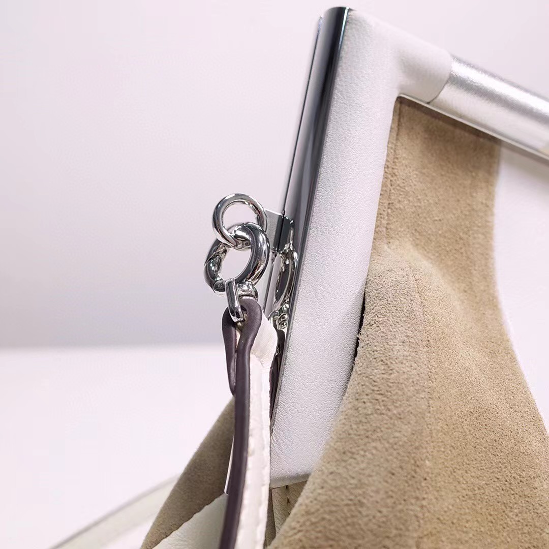 Fendi First Handbag（26-18-9.5cm） - FashionPlug