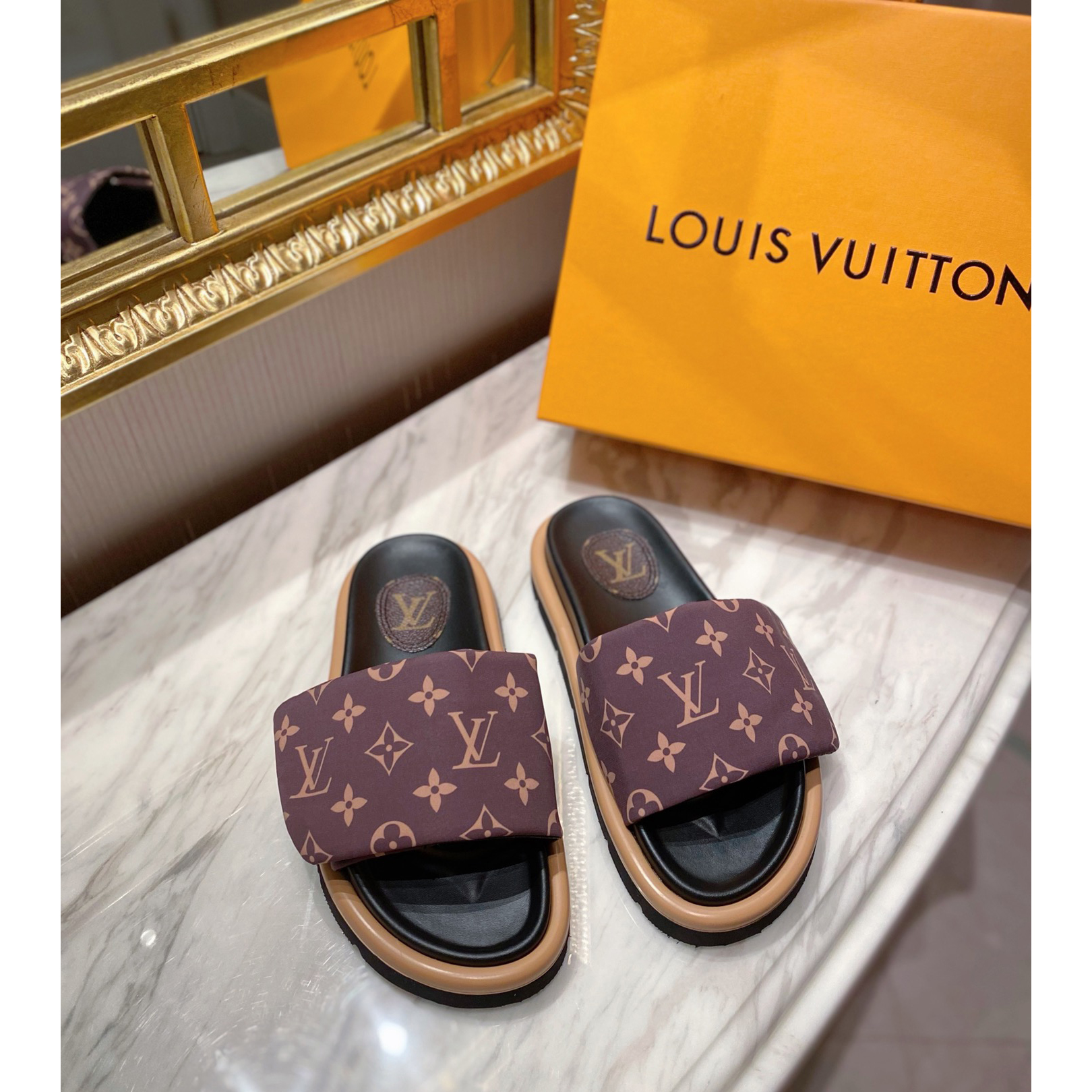 Louis Vuitton Pool Pillow Comfort Mules - FashionPlug