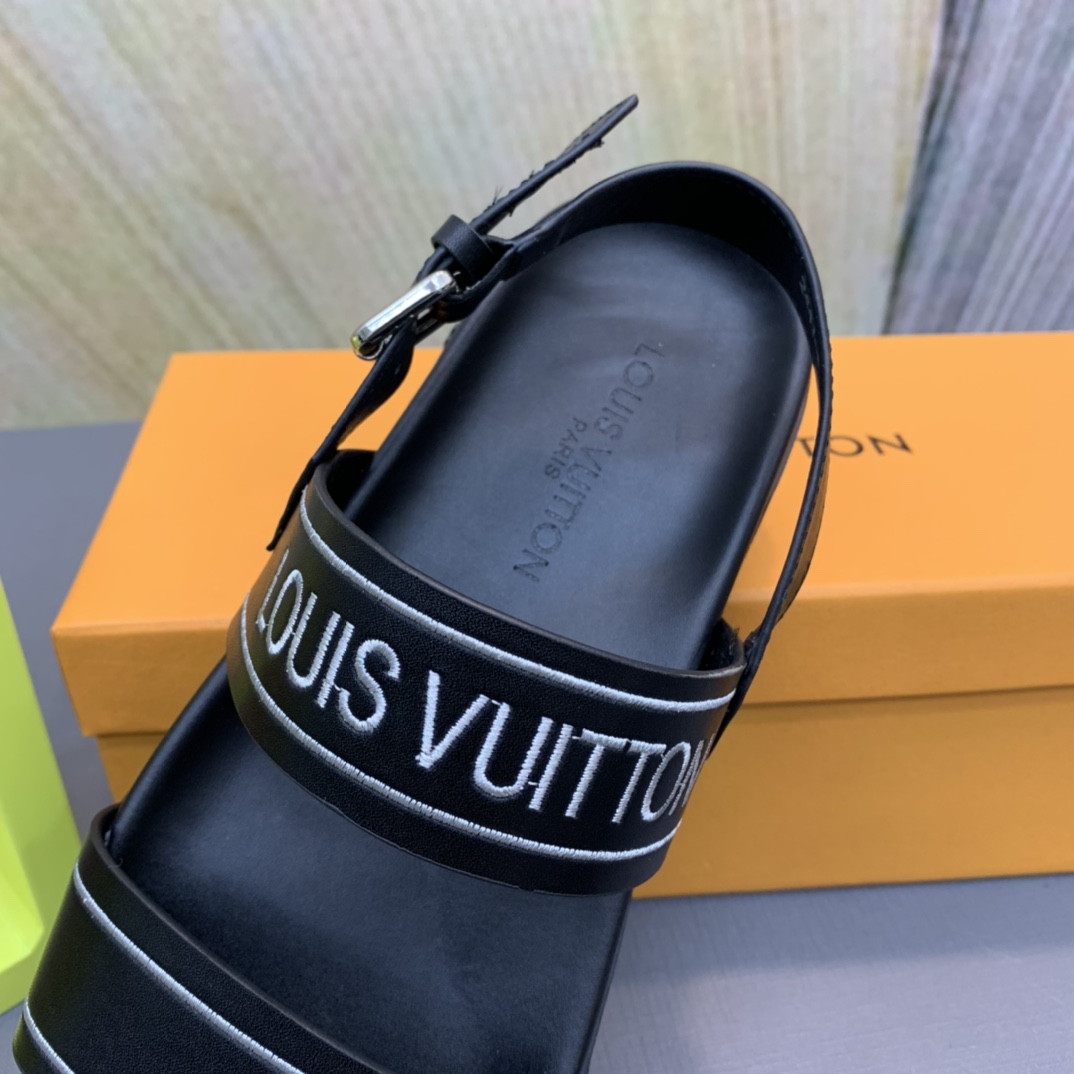 Louis Vuitton Logo Sandals - FashionPlug
