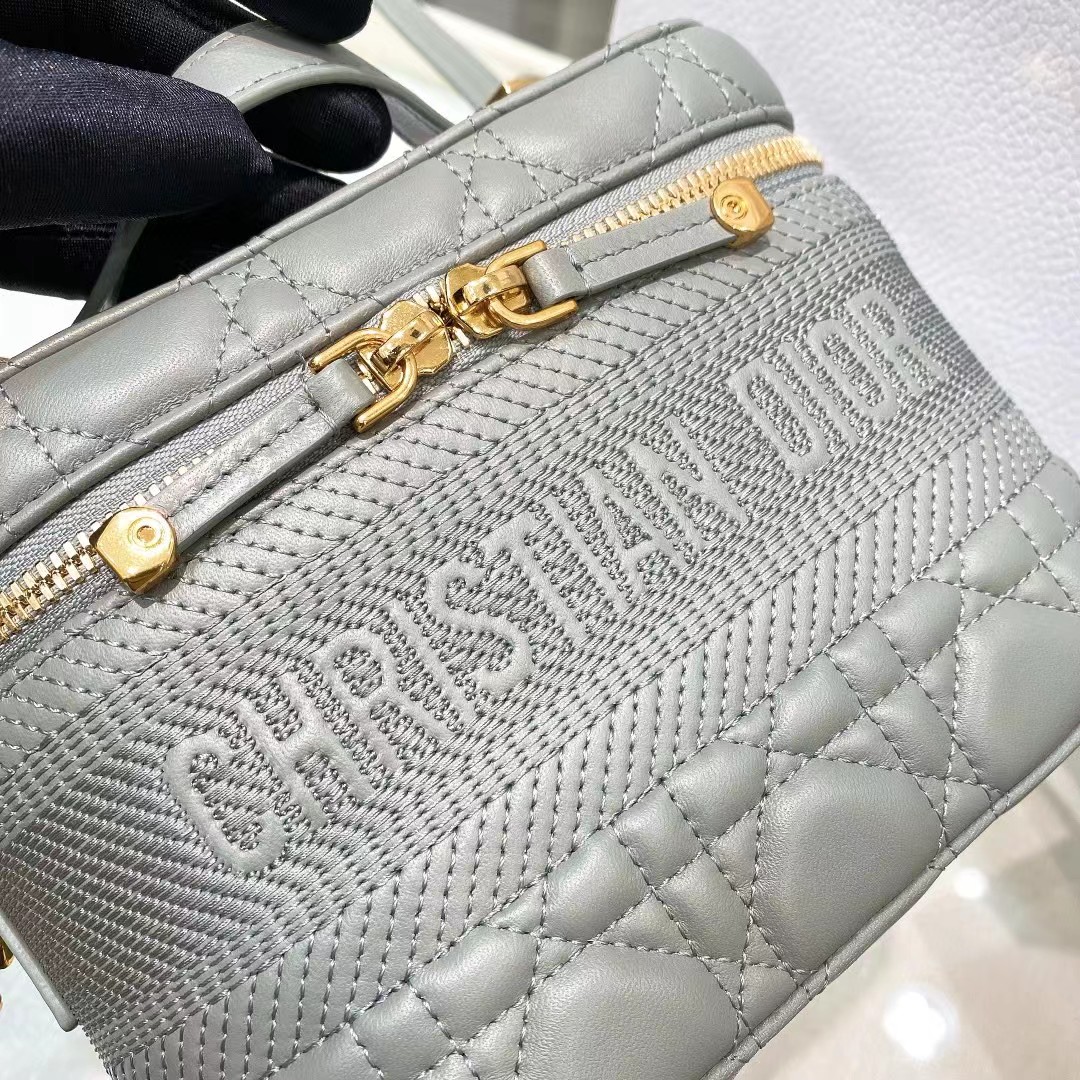 Dior Travel Handbag（18.5-13-10CM） - FashionPlug