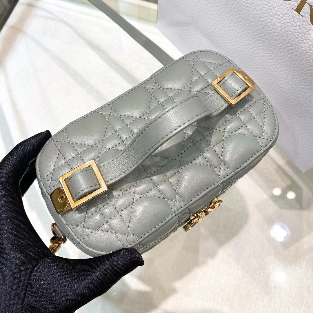 Dior Travel Handbag（18.5-13-10CM） - FashionPlug