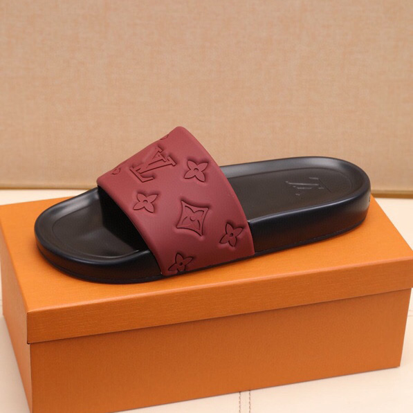 Louis Vuitton Monogram Slippers - FashionPlug