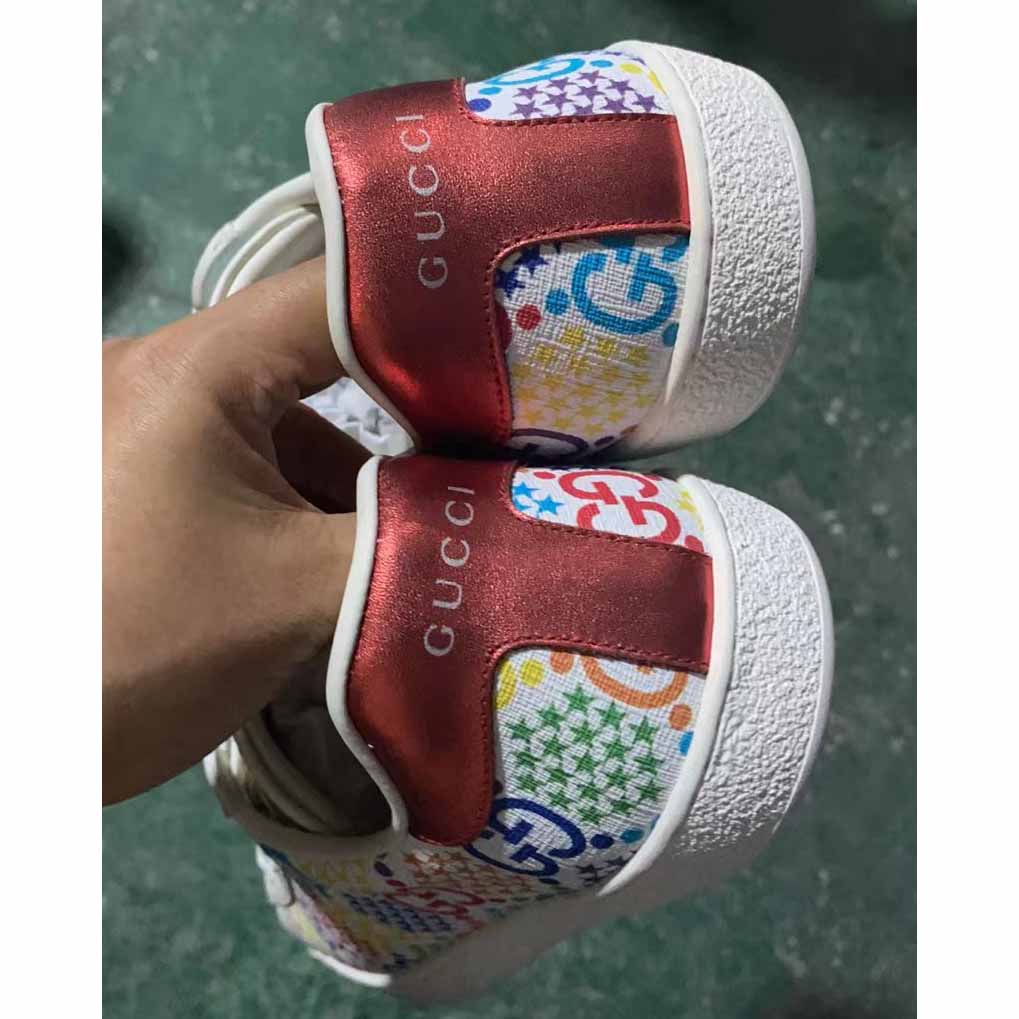 Gucci  Sneakers - FashionPlug