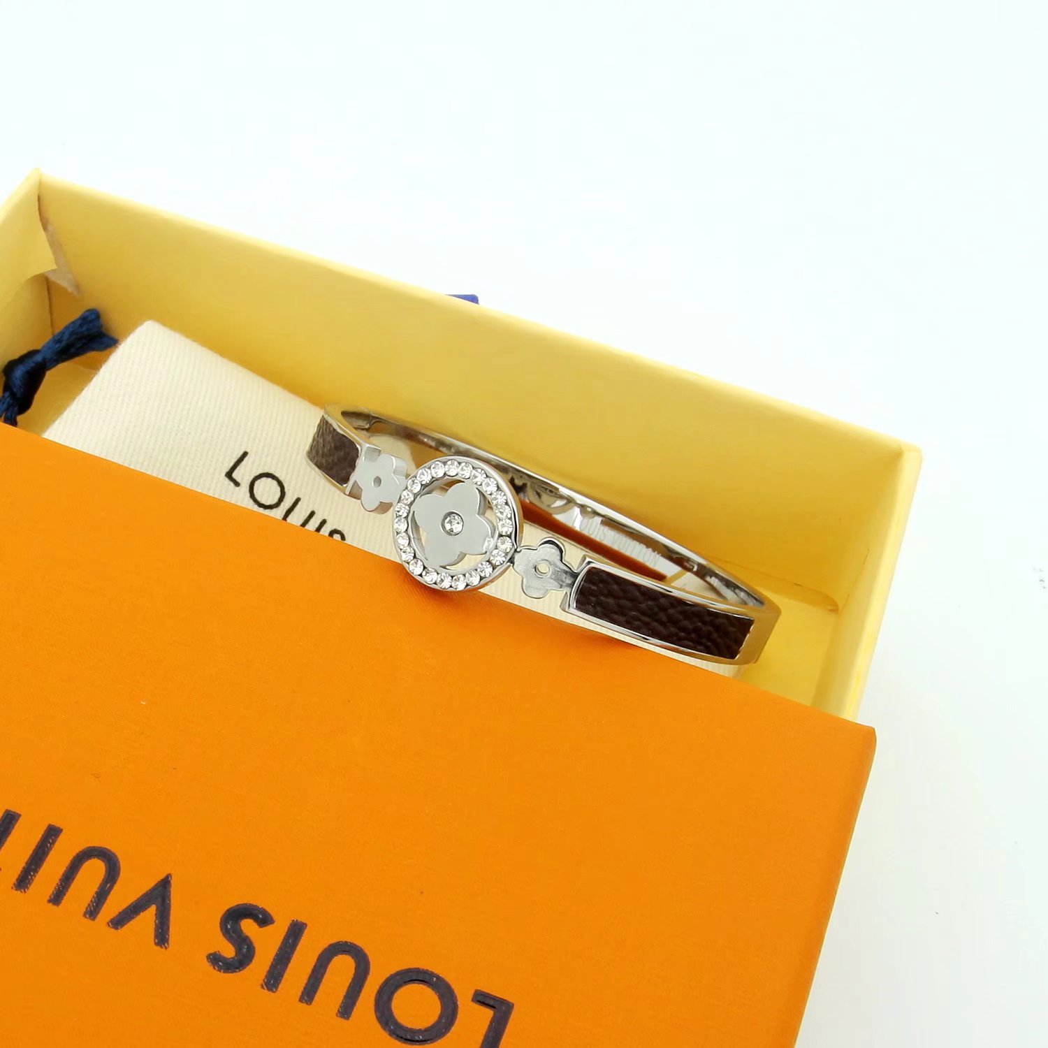 Louis Vuitton Bracelet - FashionPlug