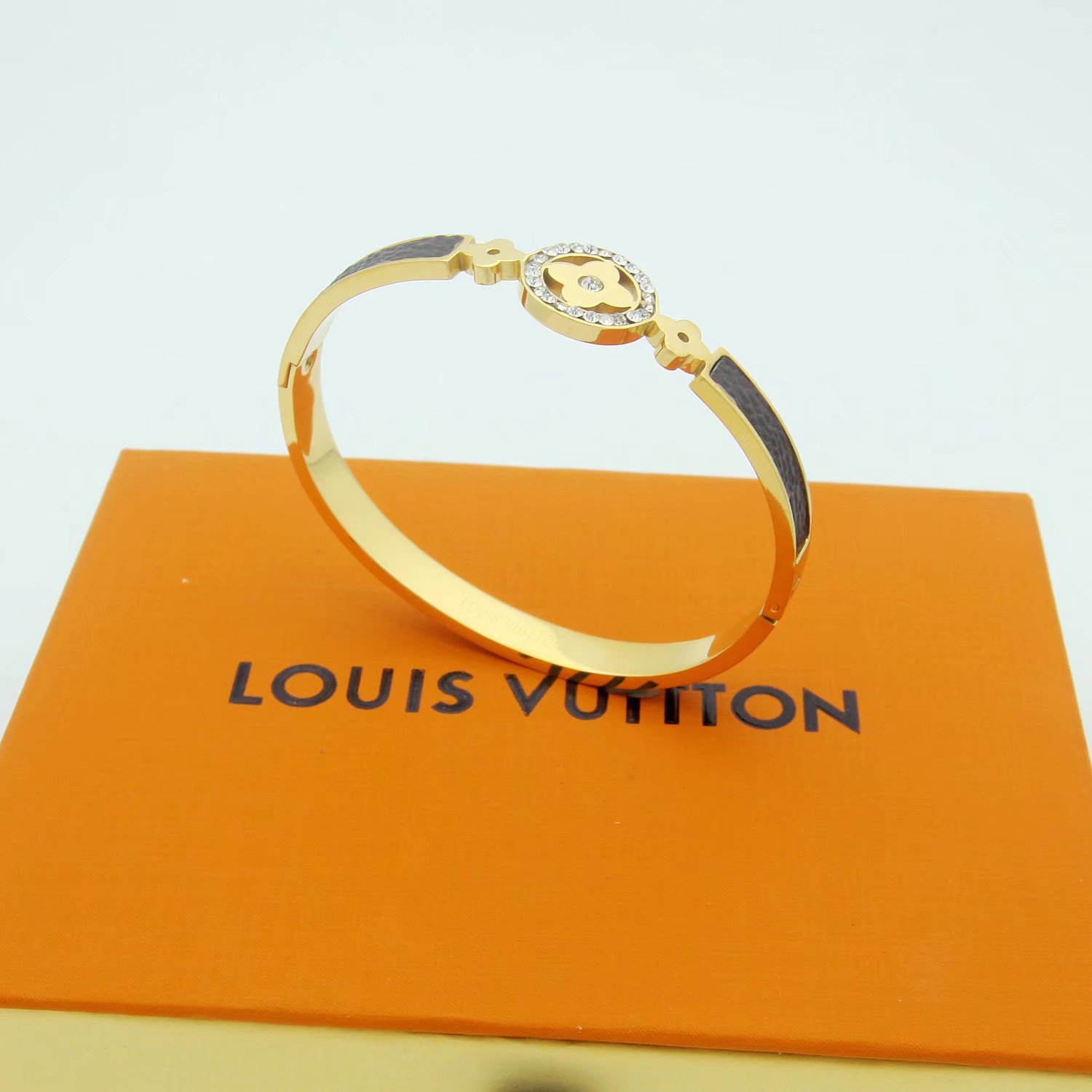 Louis Vuitton Bracelet - FashionPlug
