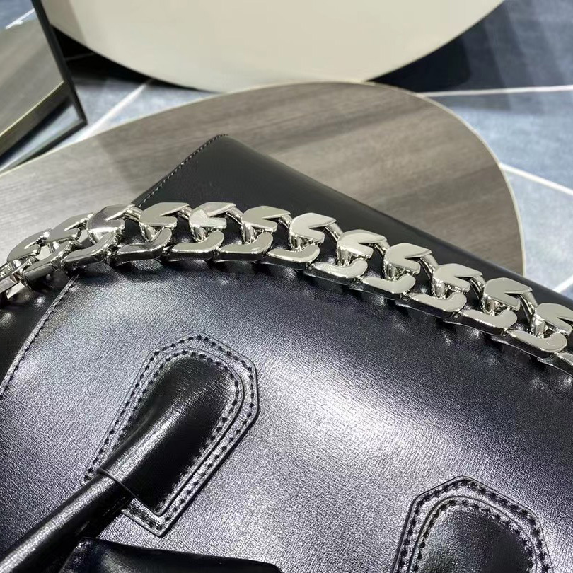Givenchy Black  Chain Small Antigona Bag(28-17-23cm) - FashionPlug