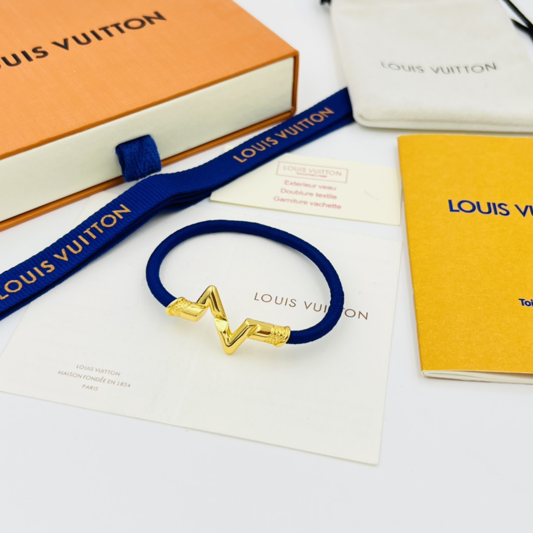 Louis Vuitton LV Volt Play 18K Bracelet - FashionPlug