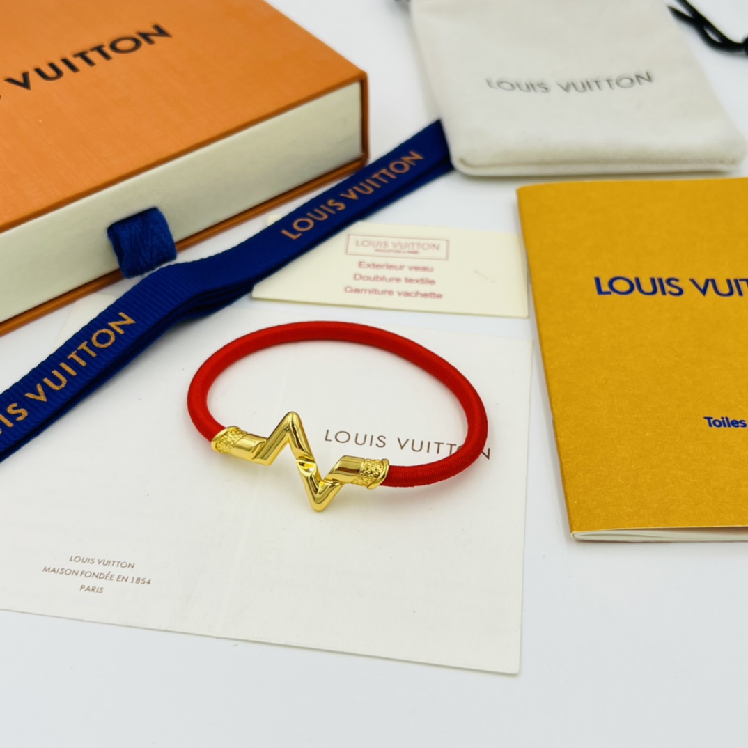 Louis Vuitton LV Volt Play 18K Bracelet - FashionPlug