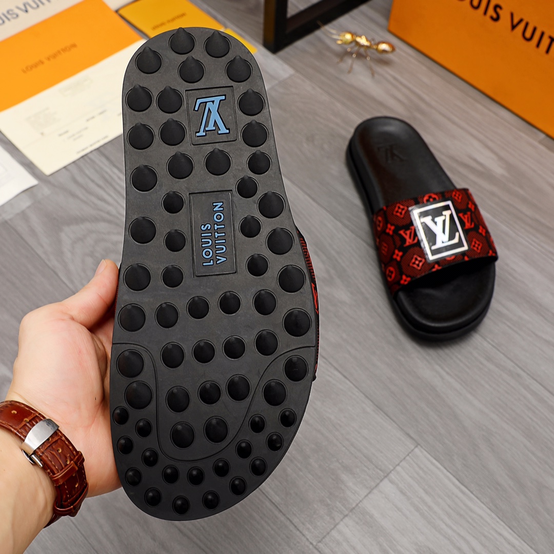 Louis Vuitton Monogram Slippers - FashionPlug