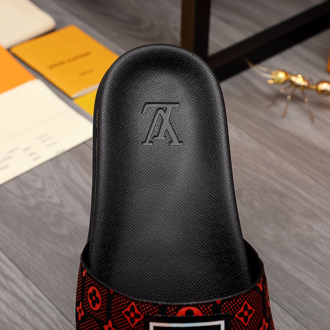 Louis Vuitton Monogram Slippers - FashionPlug