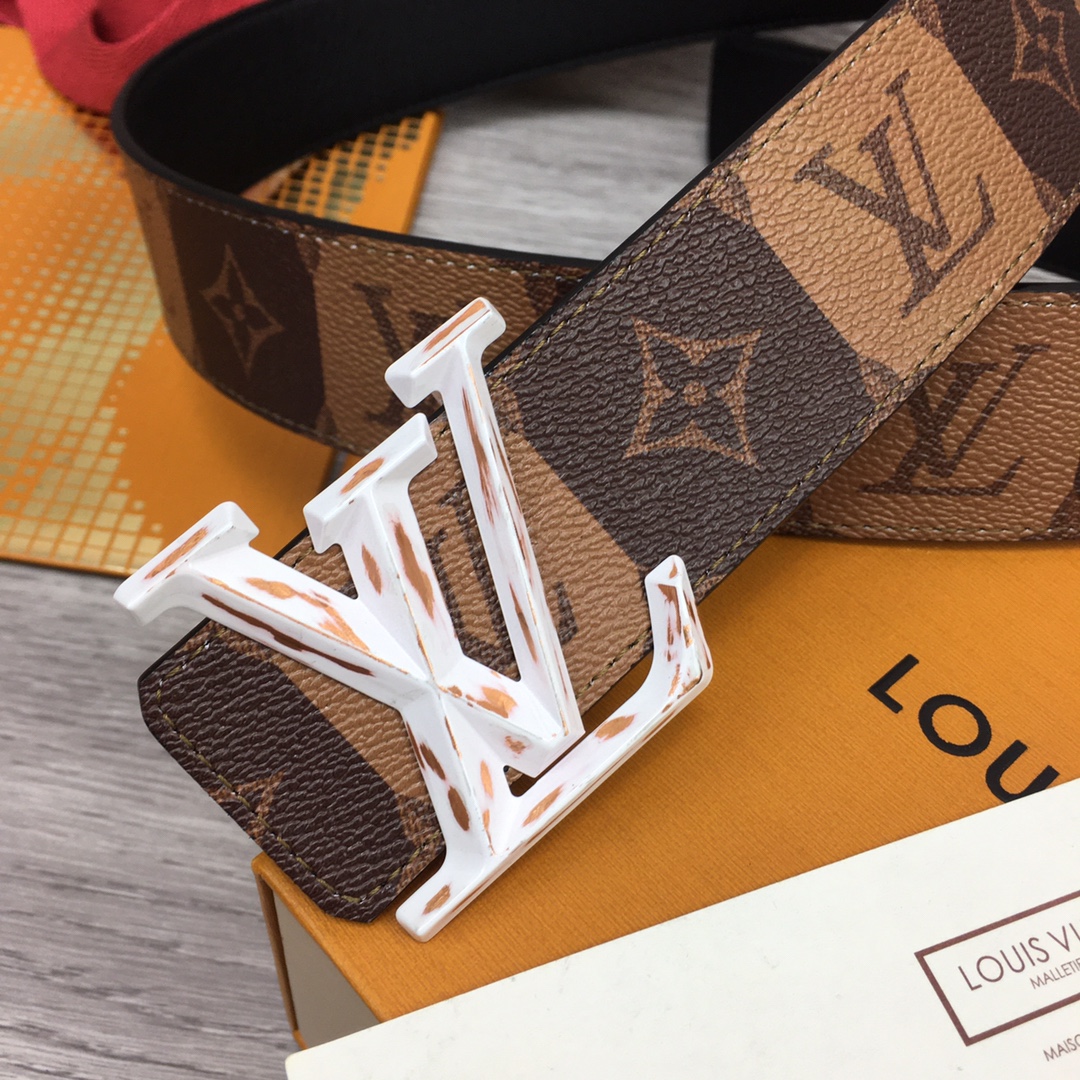 Louis Vuitton Squared LV 40mm Belt - FashionPlug