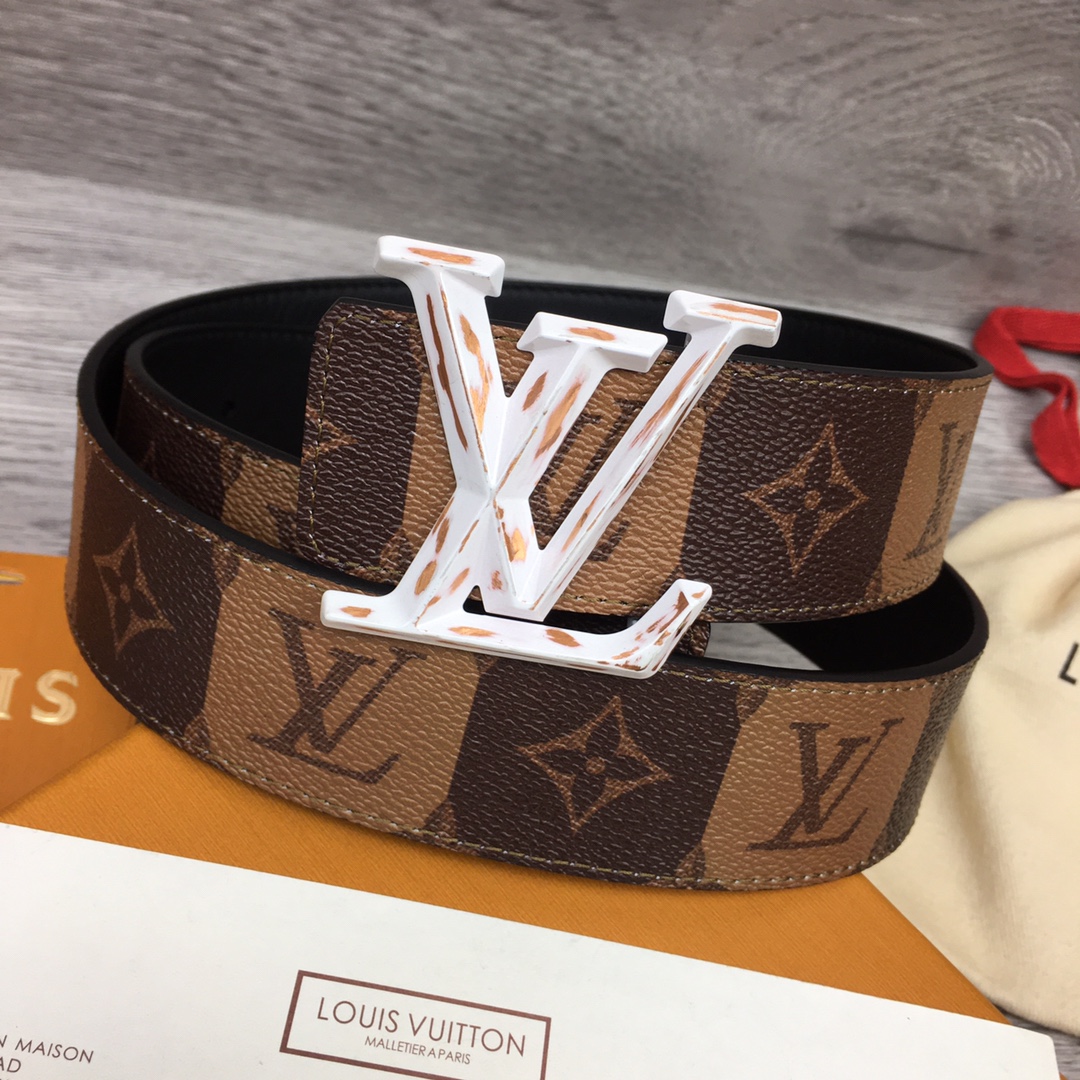 Louis Vuitton Squared LV 40mm Belt - FashionPlug