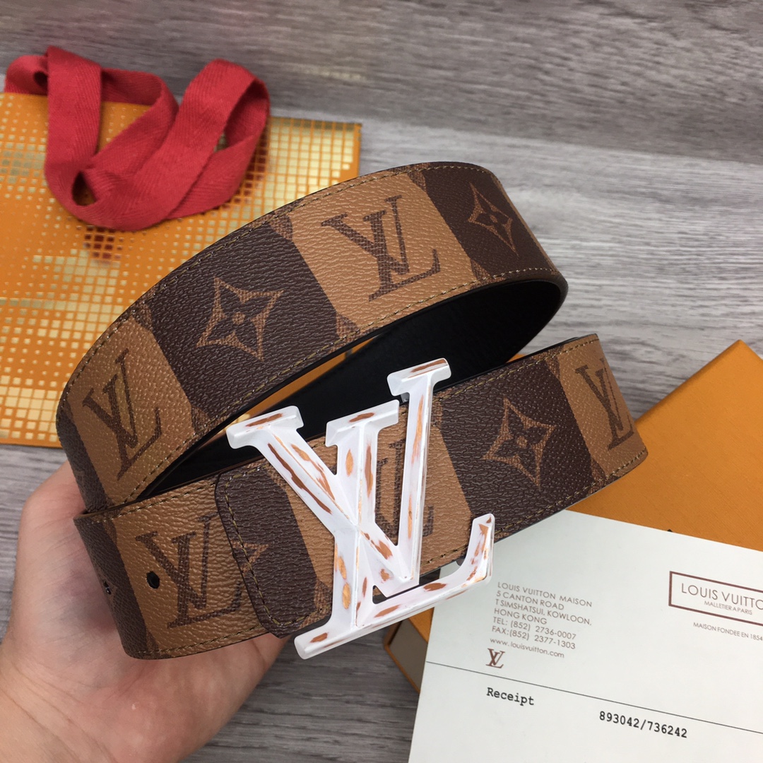 Louis Vuitton Squared LV 40mm Belt - FashionPlug