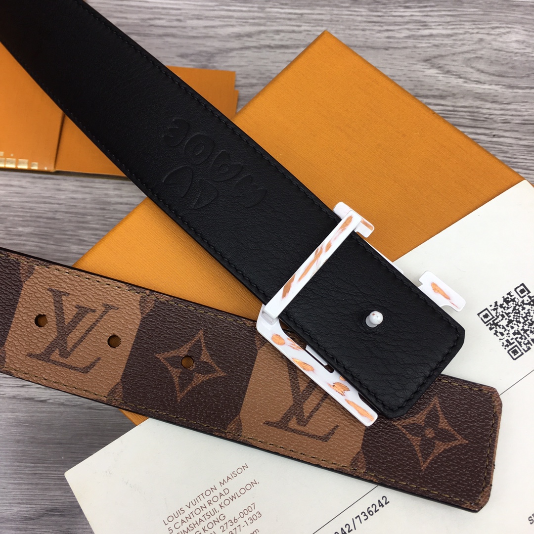 Louis Vuitton Squared LV 40mm Belt - FashionPlug