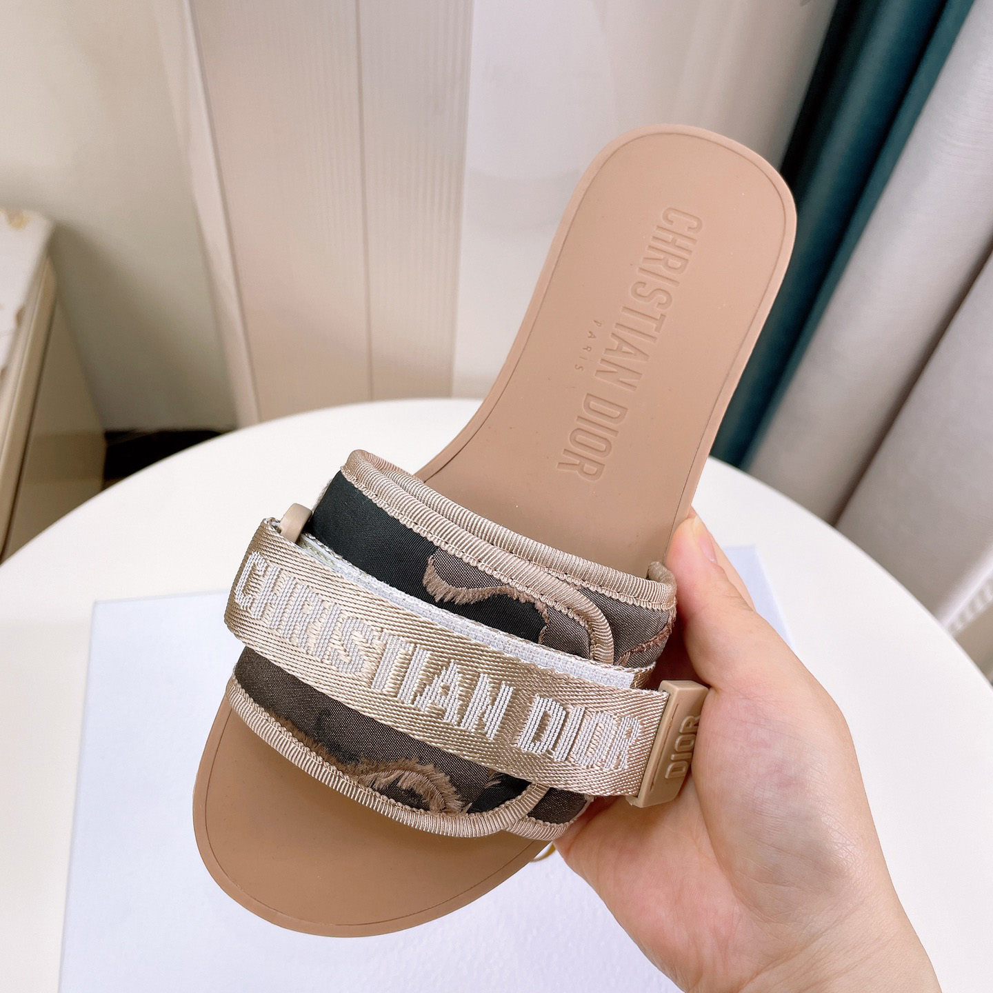 Dior Women Slides - FashionPlug