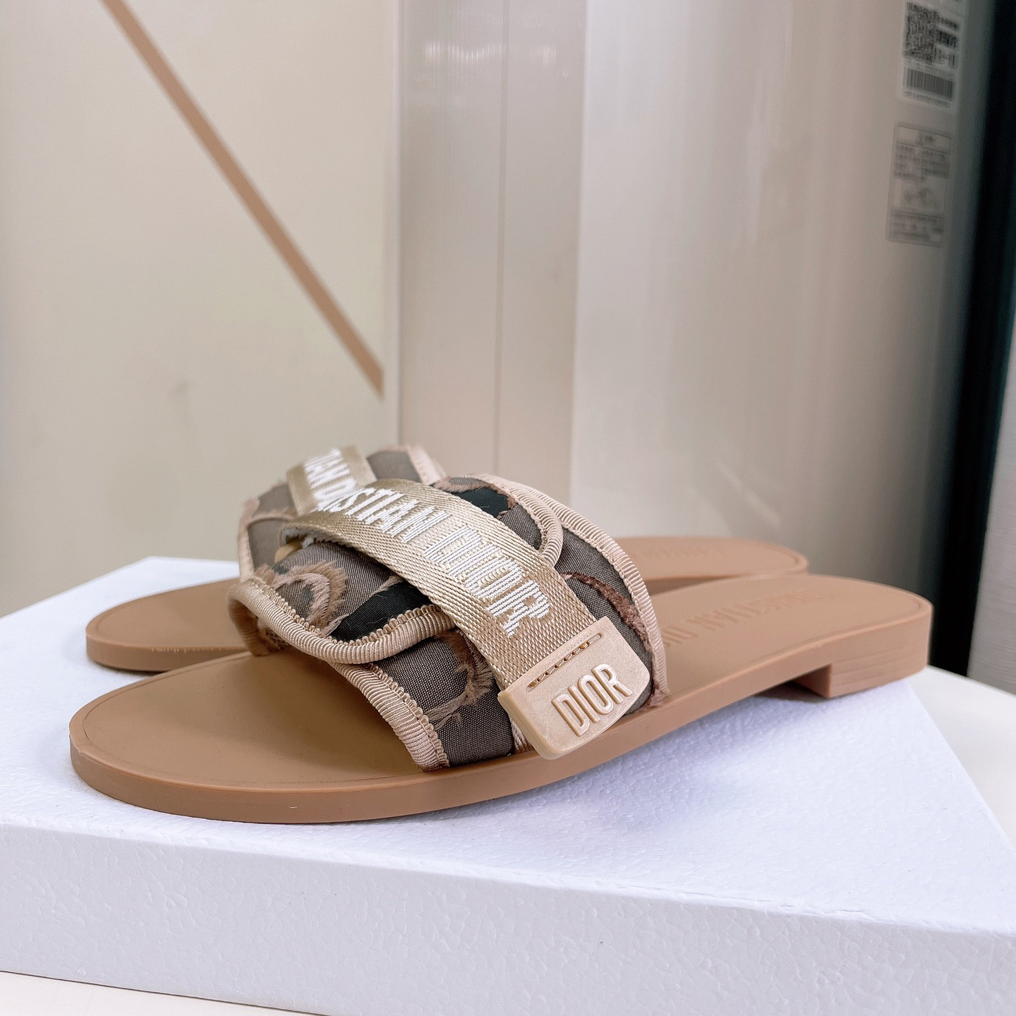 Dior Women Slides - FashionPlug