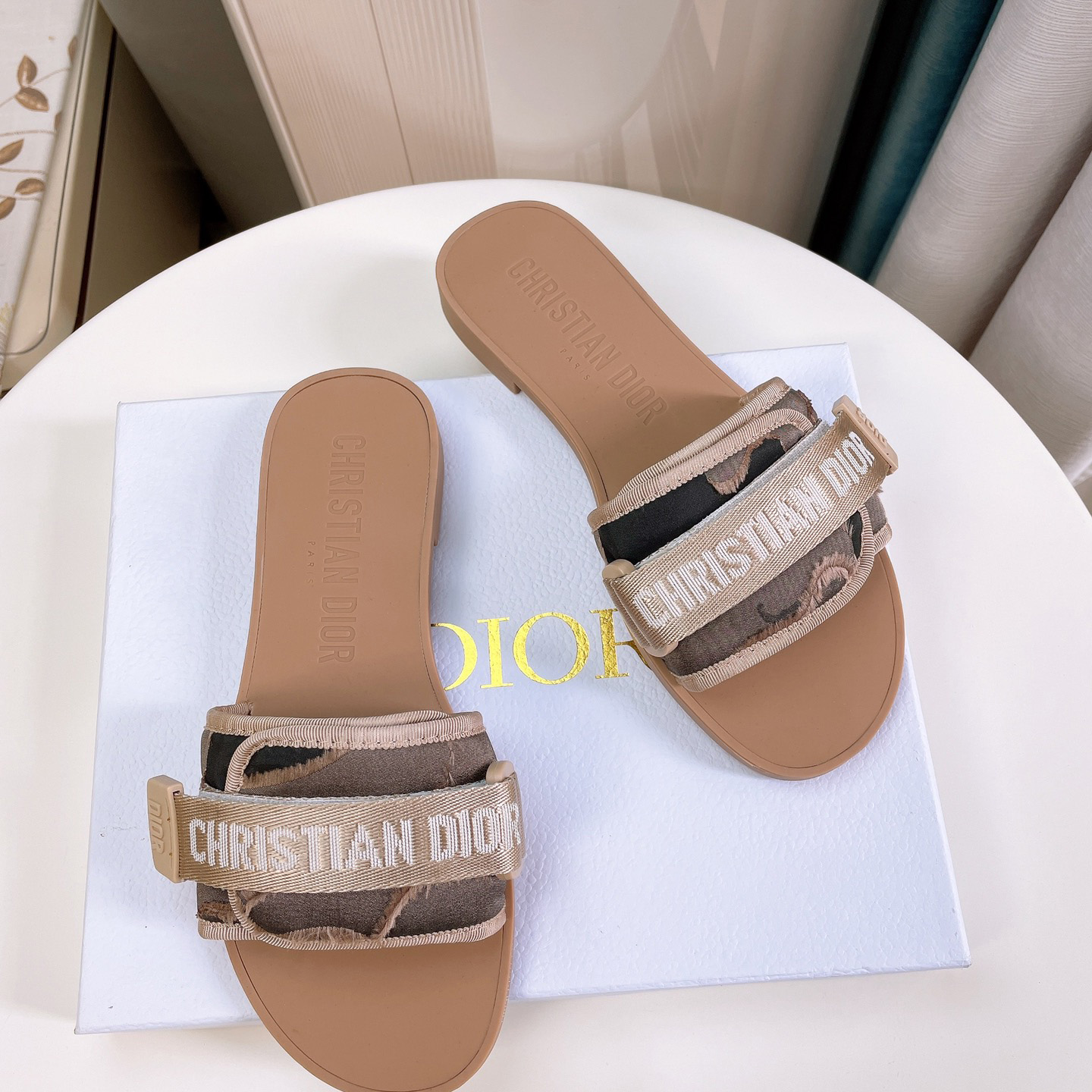 Dior Women Slides - FashionPlug