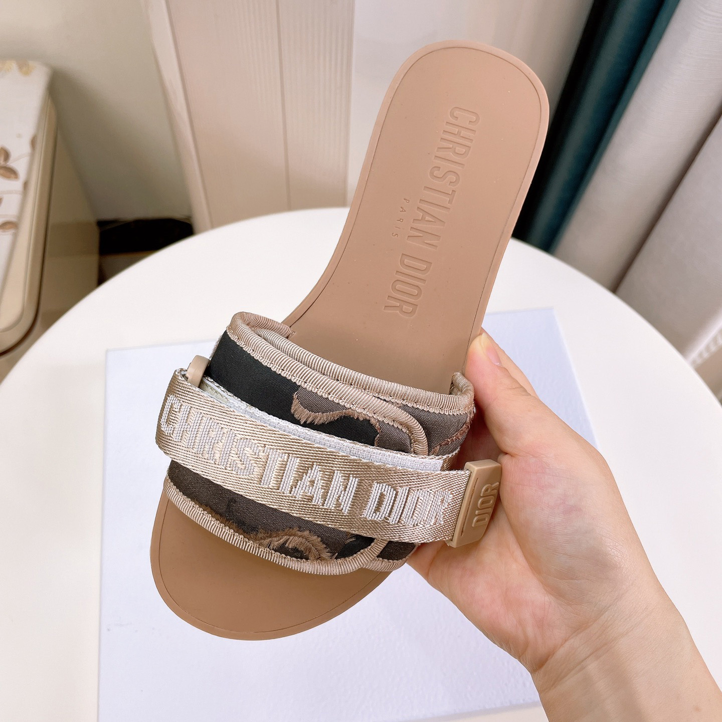 Dior Women Slides - FashionPlug