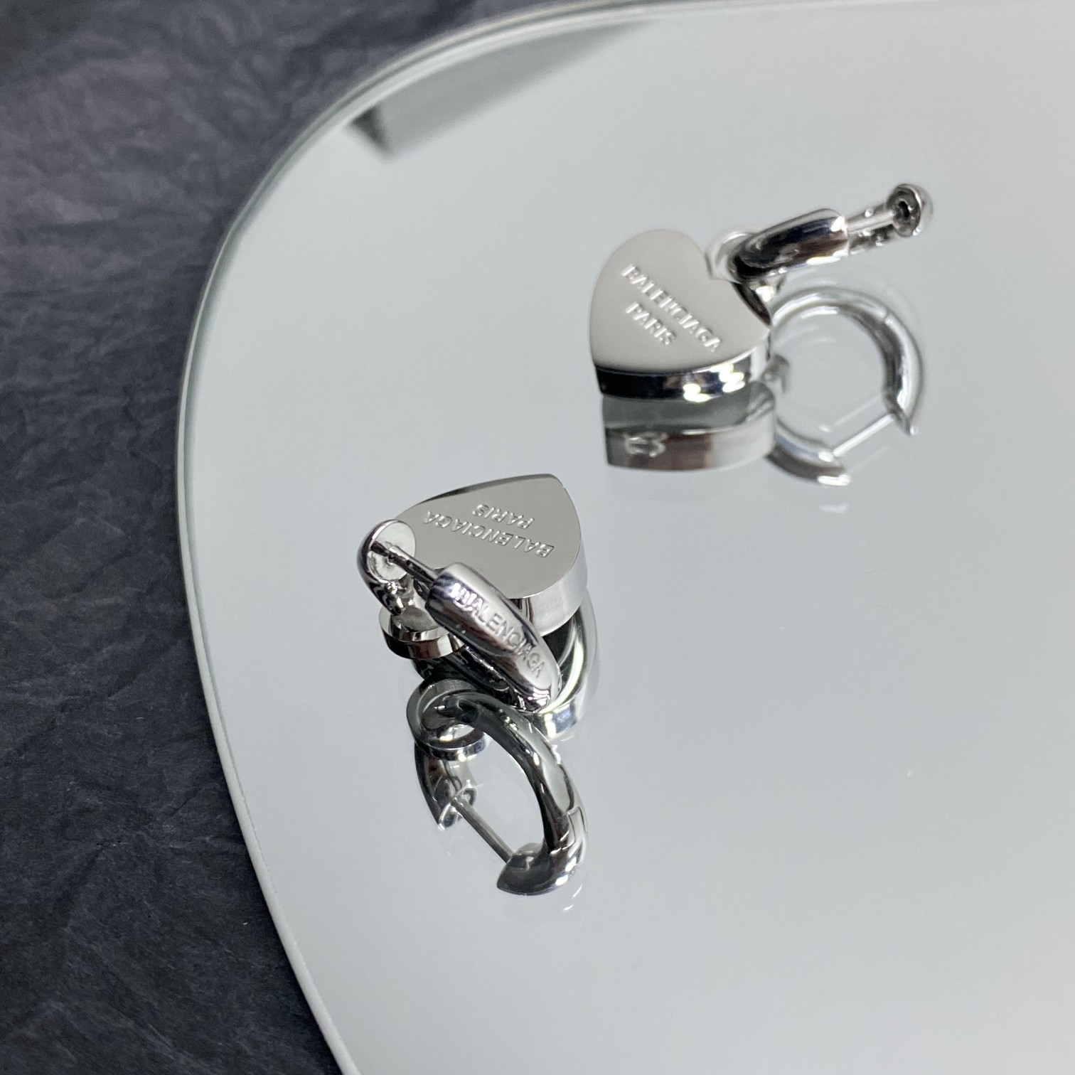 Balenciaga  Engraved Heart Earrings - FashionPlug
