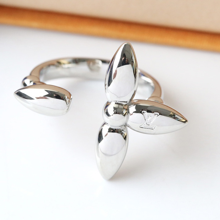 Louis Vuitton Silver Ring - FashionPlug