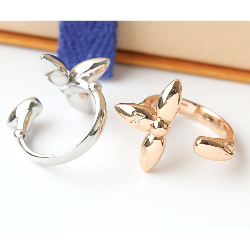Louis Vuitton Silver Ring - FashionPlug