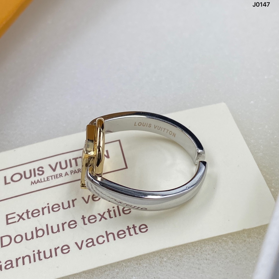 Louis Vuitton Adjustable Ring - FashionPlug
