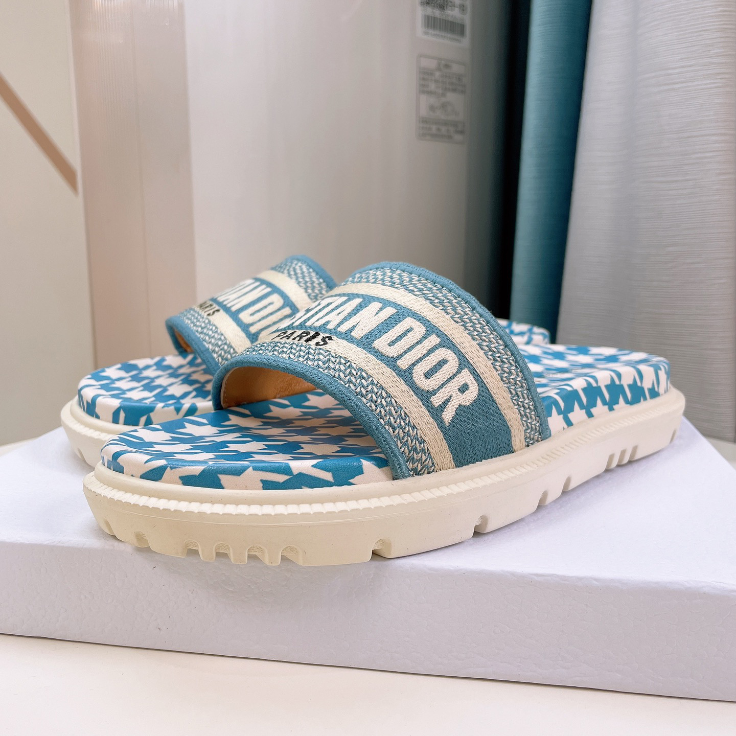 Dior Women Slide Sandals - FashionPlug
