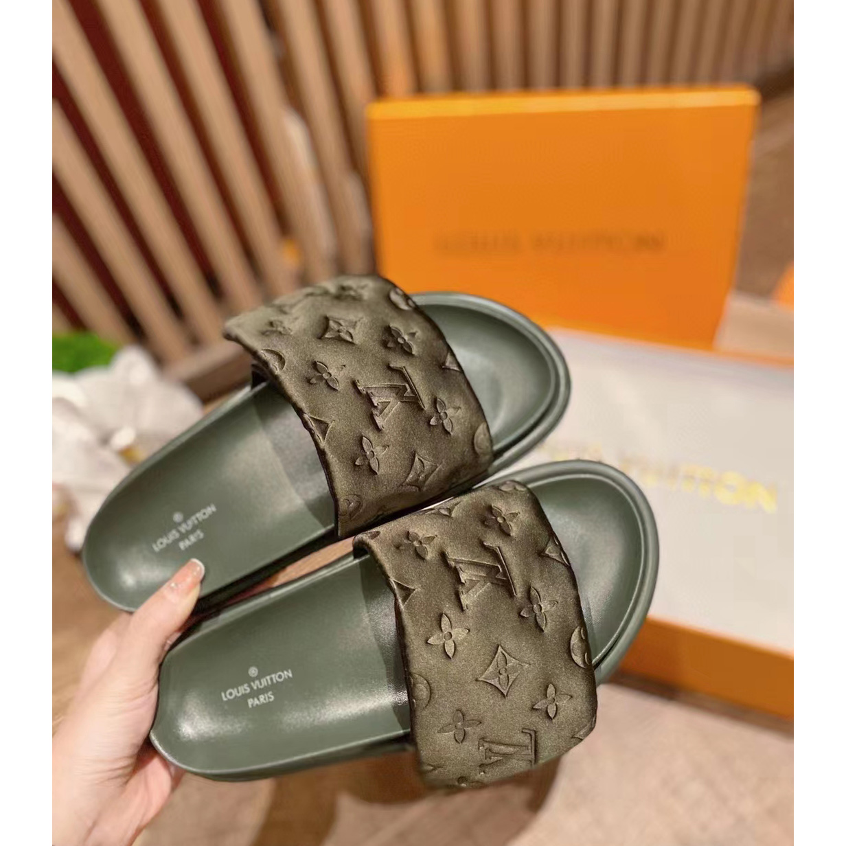 Louis Vuitton Pool Pillow Comfort Mules - FashionPlug