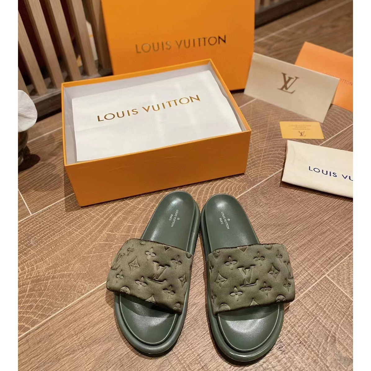 Louis Vuitton Pool Pillow Comfort Mules - FashionPlug