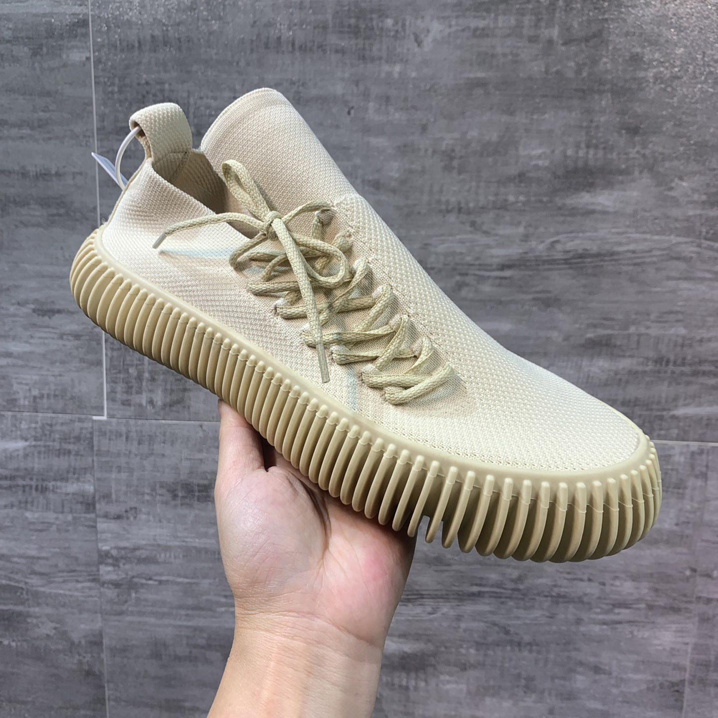 Bottega Veneta Ripple Sneakers - FashionPlug