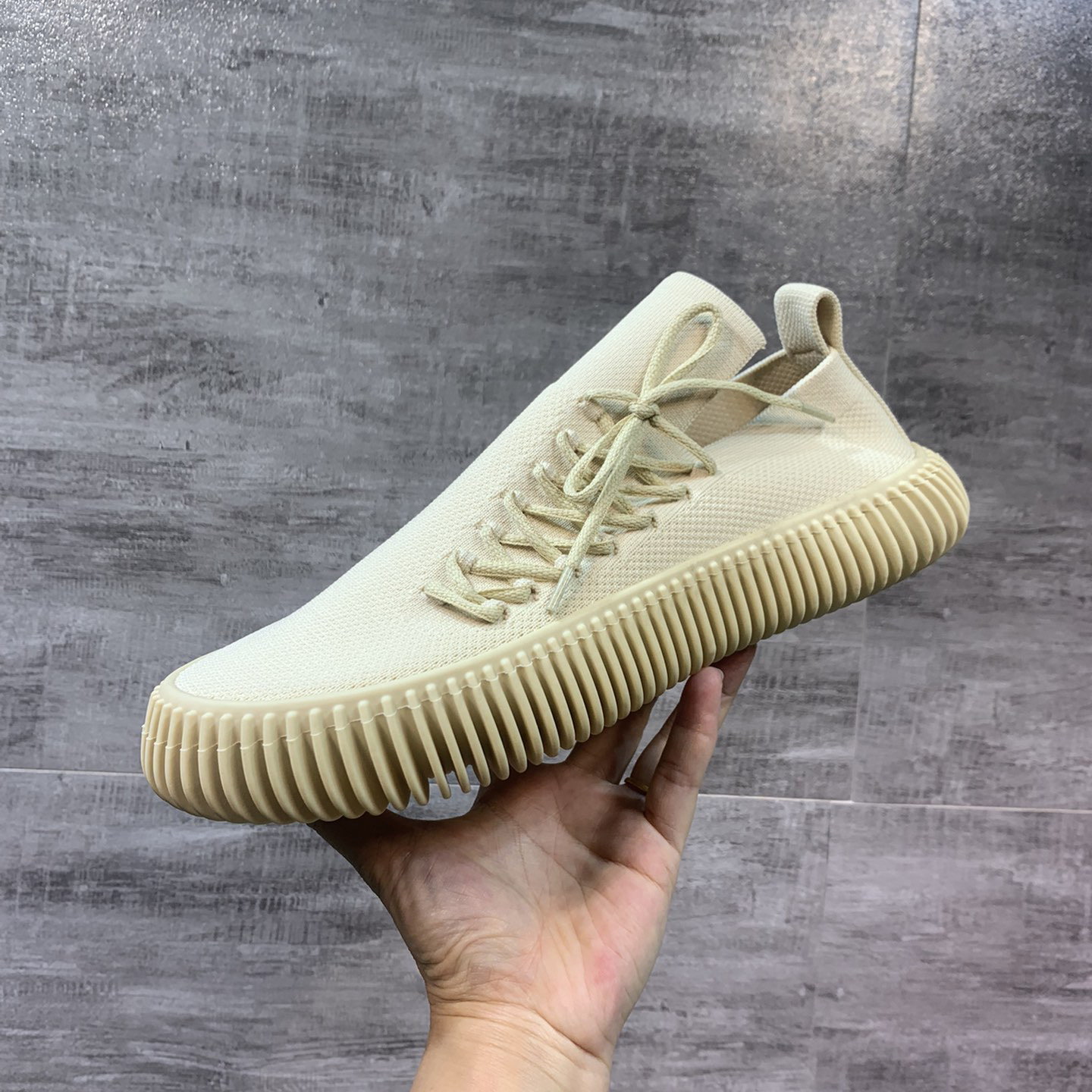 Bottega Veneta Ripple Sneakers - FashionPlug