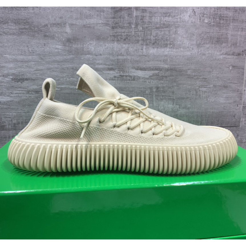 Bottega Veneta Ripple Sneakers - FashionPlug
