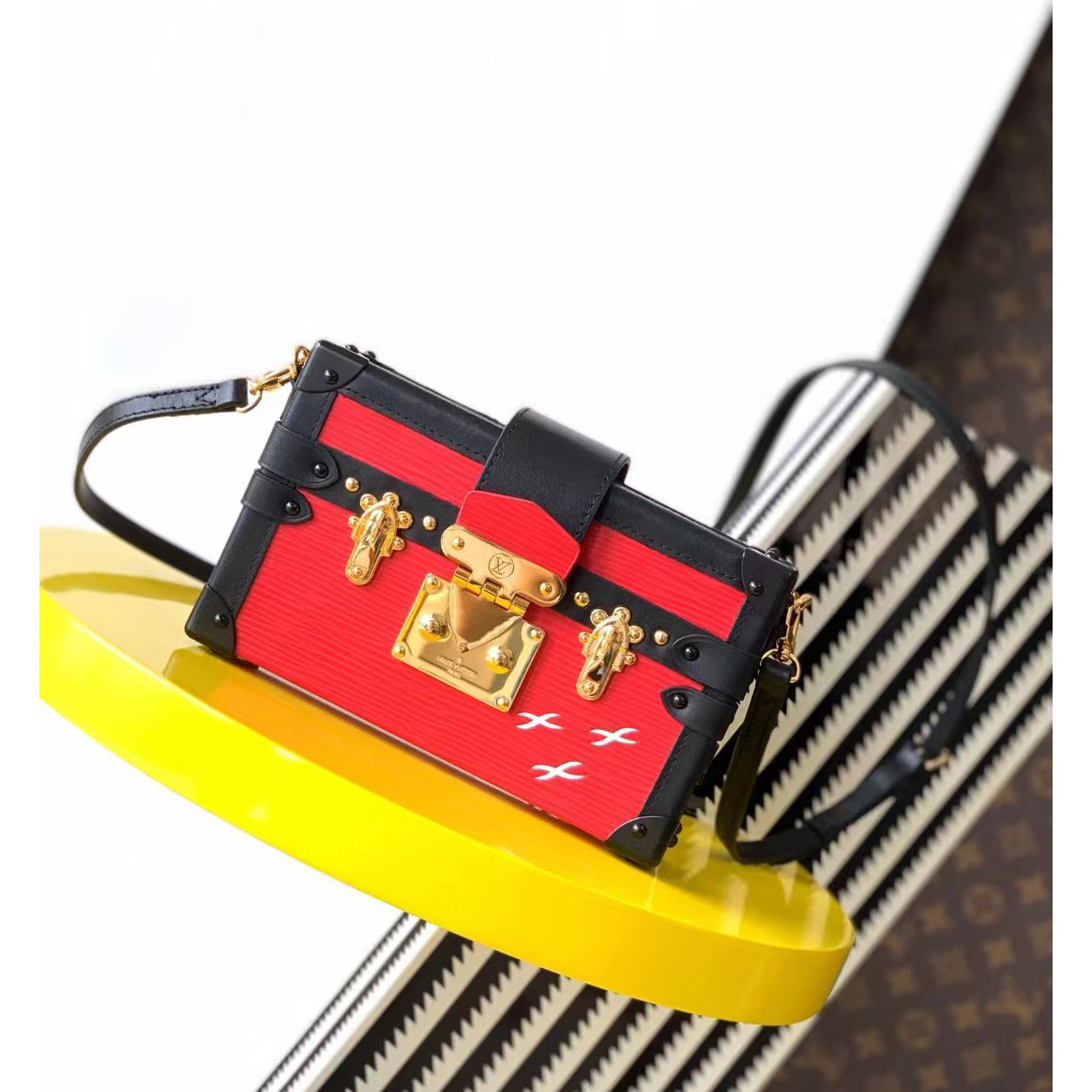 Louis Vuitton Petite Mamlle Bag （20-12-5cm） - FashionPlug