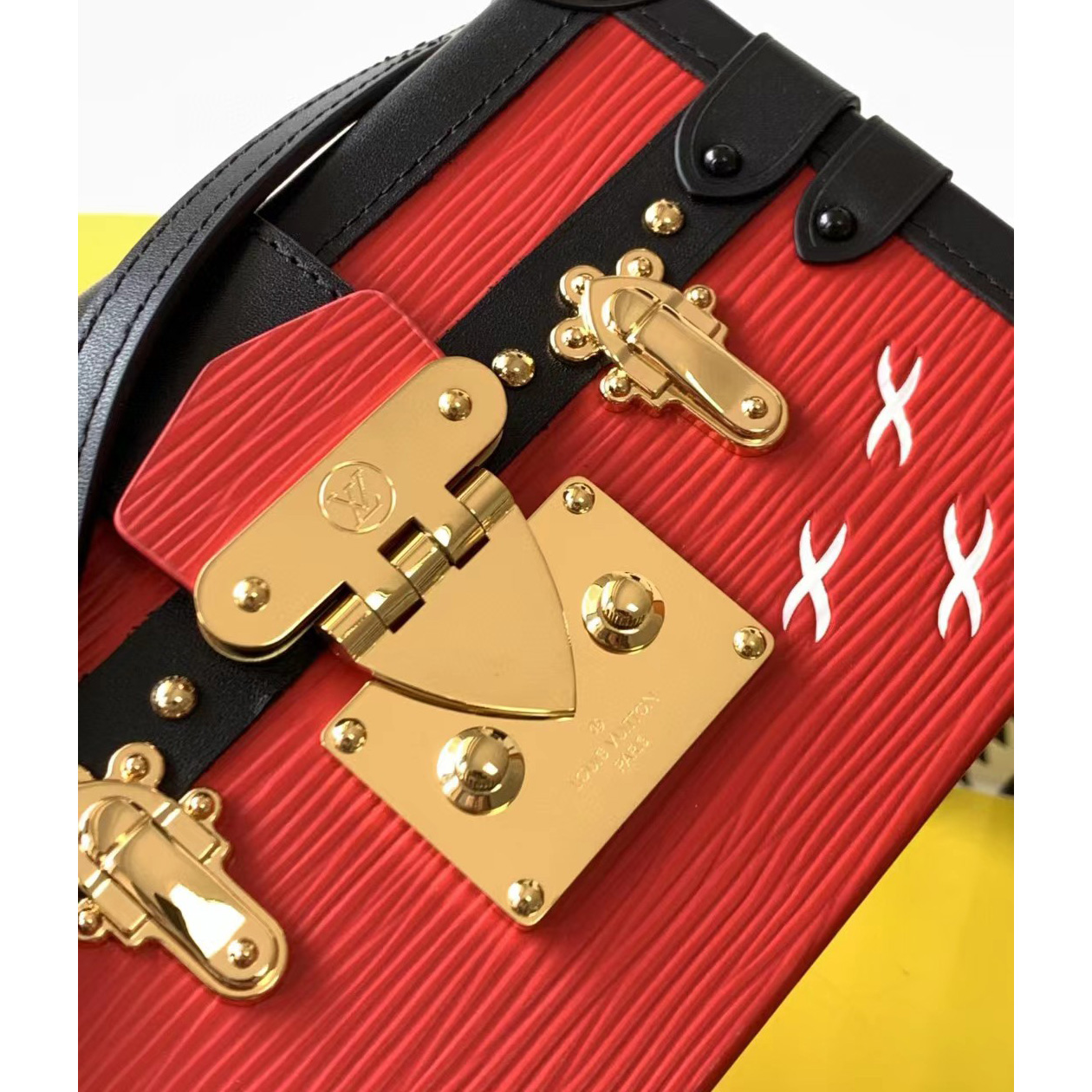 Louis Vuitton Petite Mamlle Bag （20-12-5cm） - FashionPlug